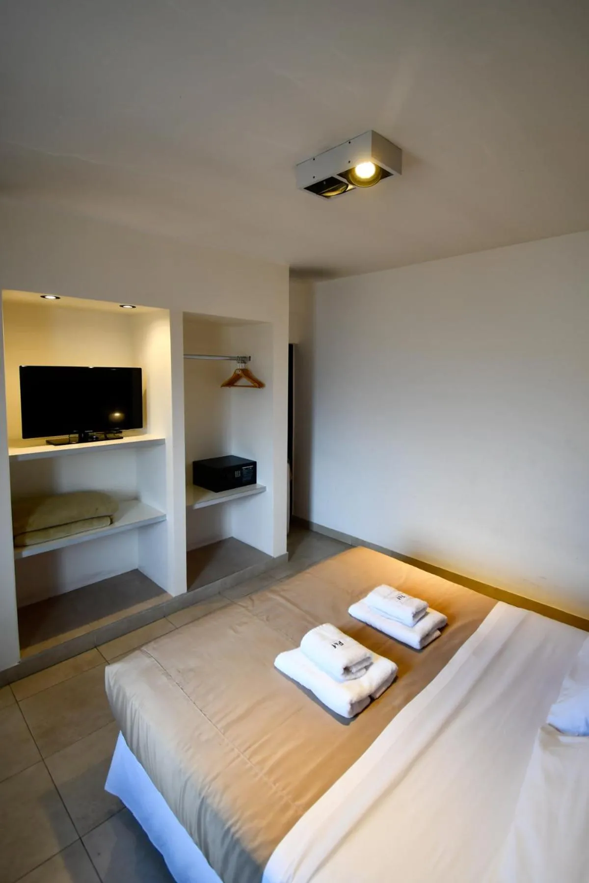 Bed in Ref Apart & Hotel