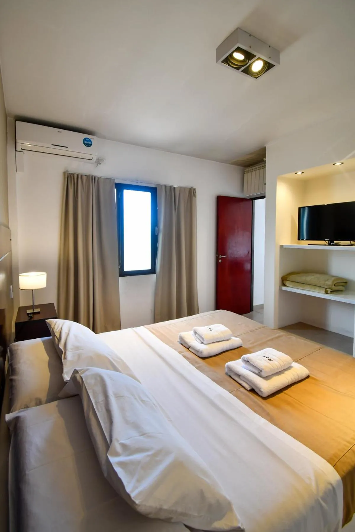 Bed in Ref Apart & Hotel