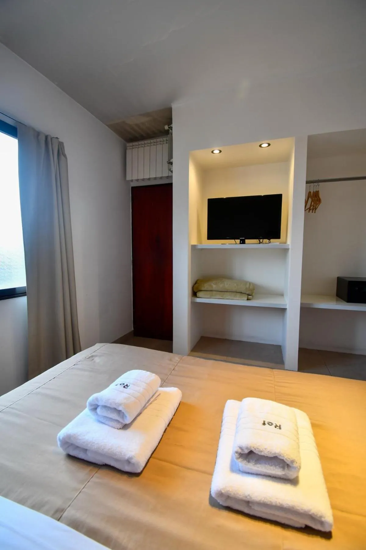 Bed in Ref Apart & Hotel