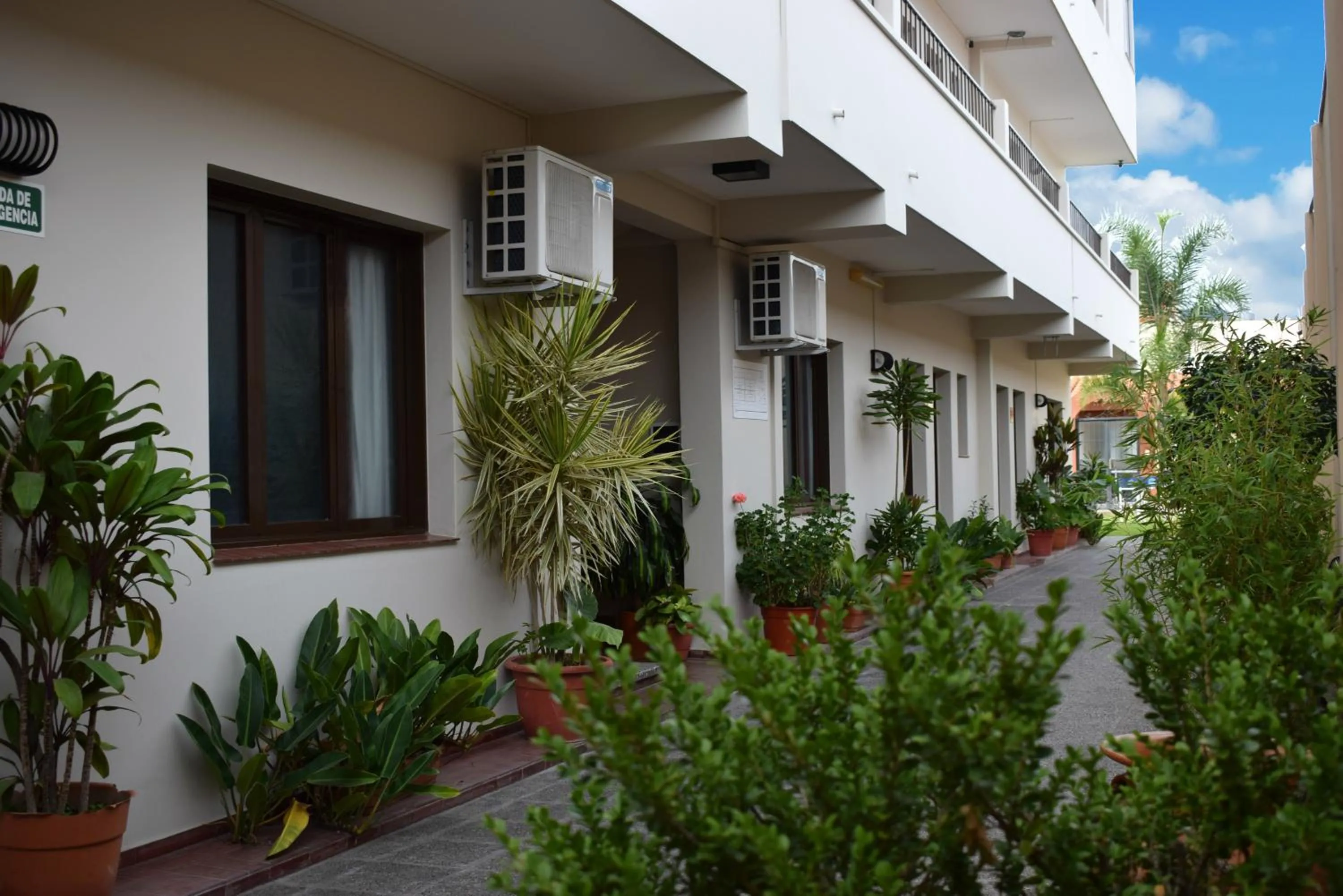 Property building in Ref Apart & Hotel