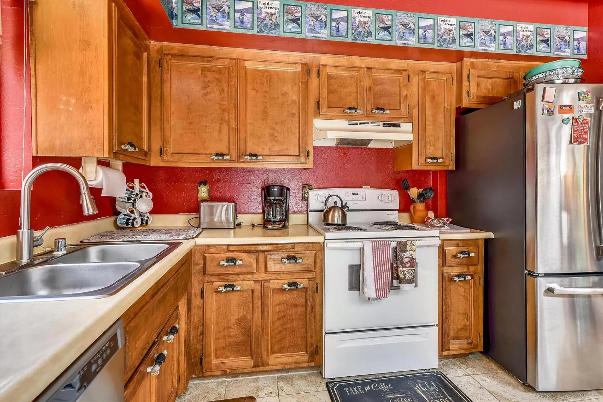 Property building in Only 7 Miles To Heavenly, Huge Deck, Pets Welcome