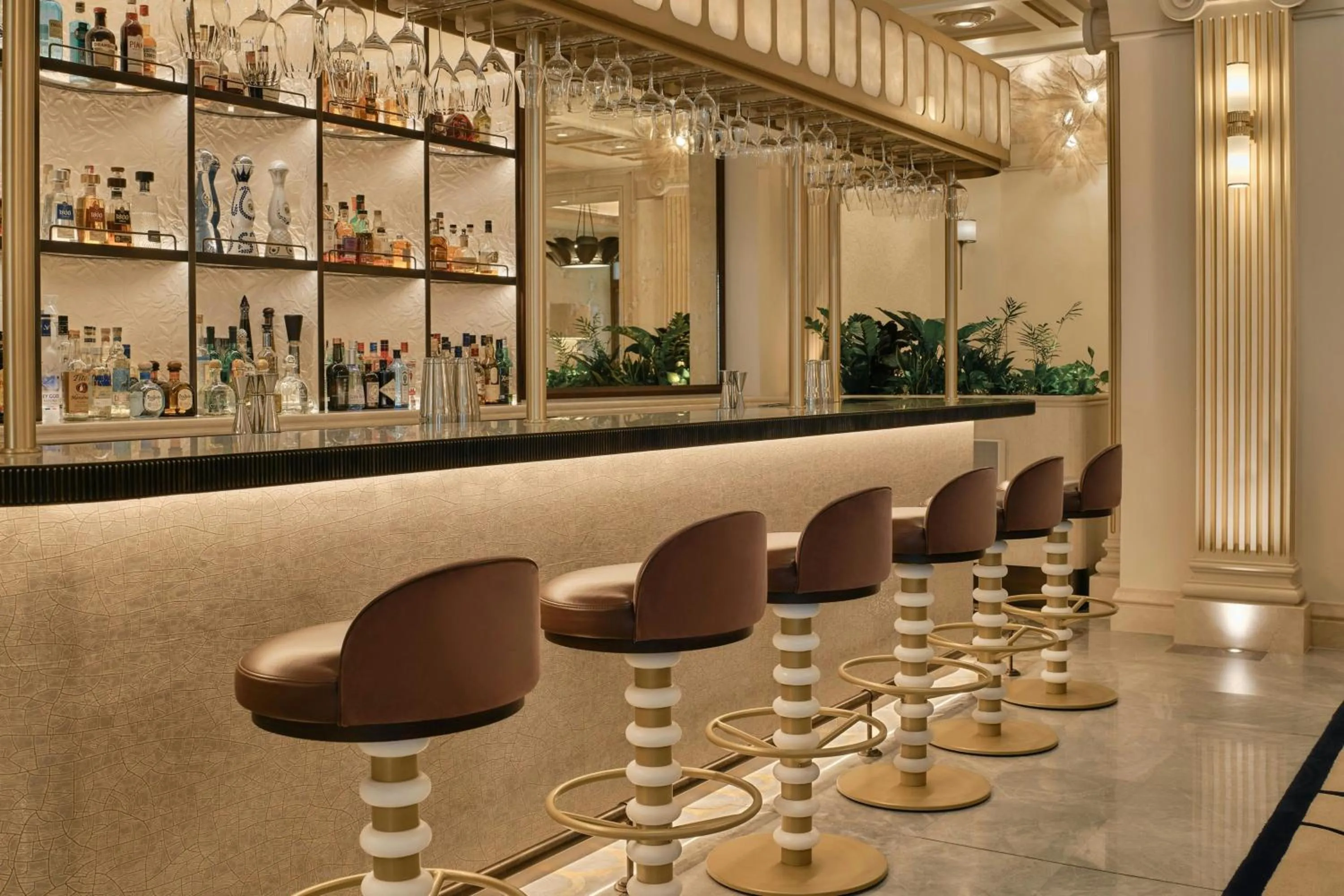 Lounge or bar in King George, a Luxury Collection Hotel, Athens