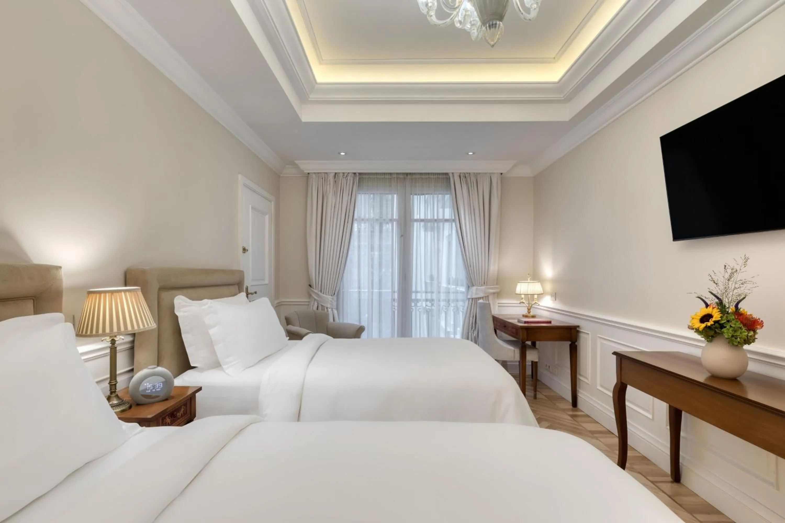 Photo of the whole room, Bed in King George, a Luxury Collection Hotel, Athens
