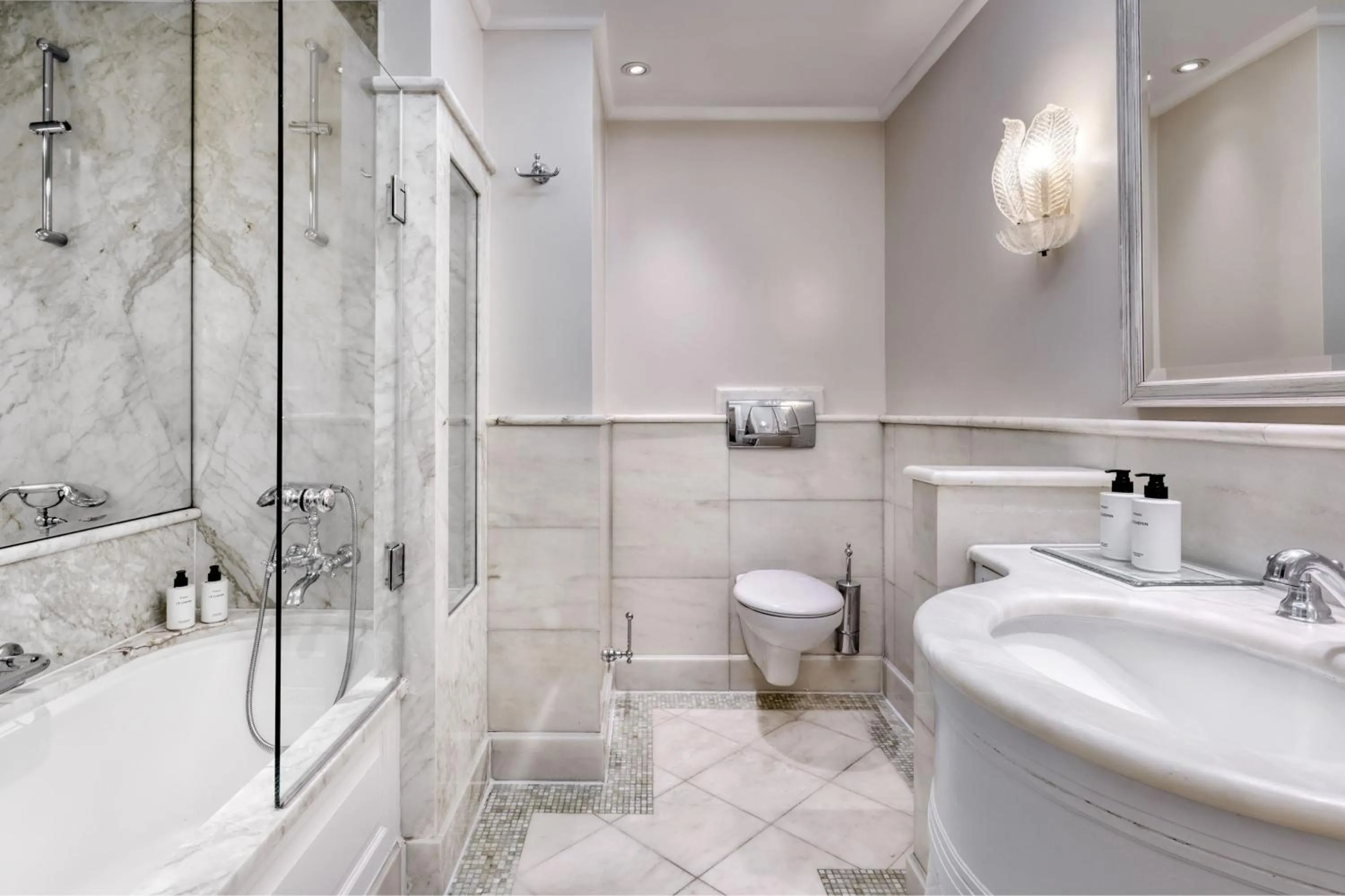 Bathroom in King George, a Luxury Collection Hotel, Athens