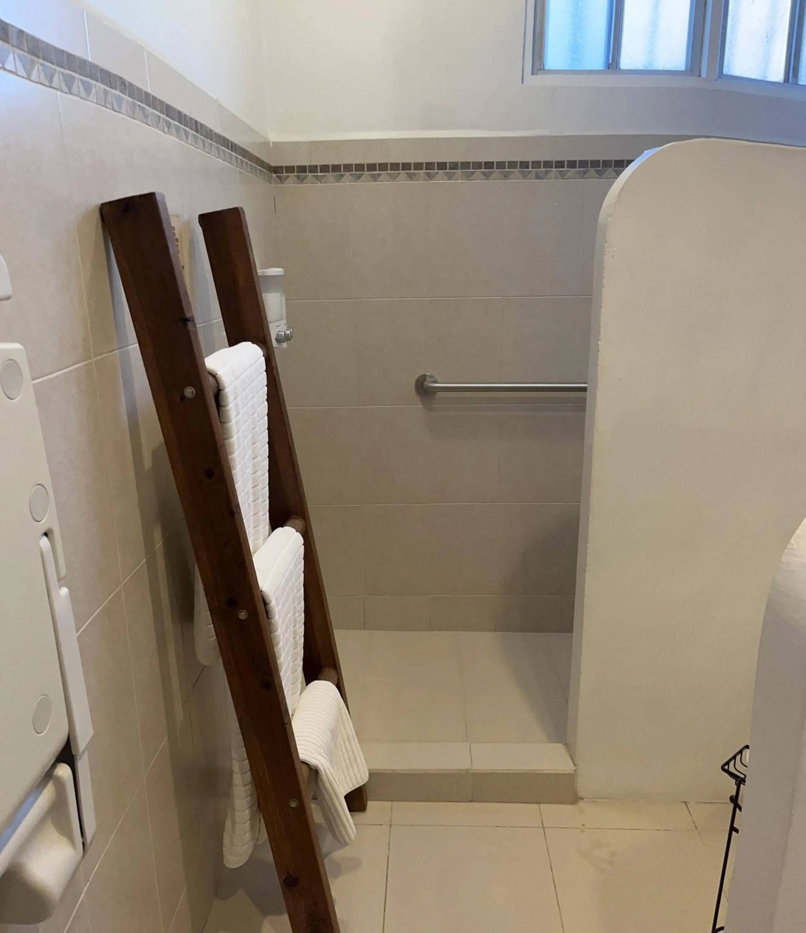 Shower in Hacienda El Galeon