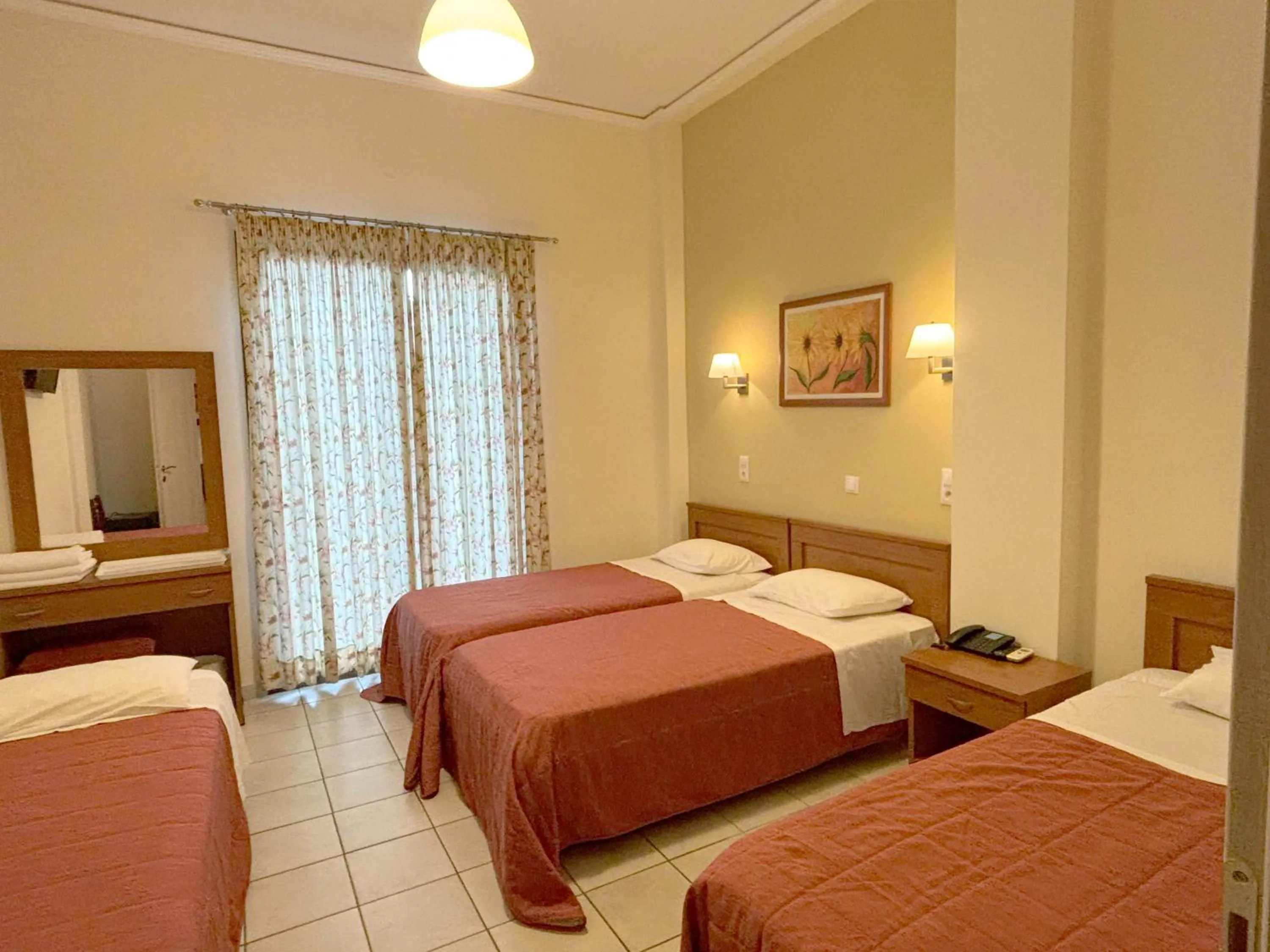 Photo of the whole room, Bed in Hotel Kronio