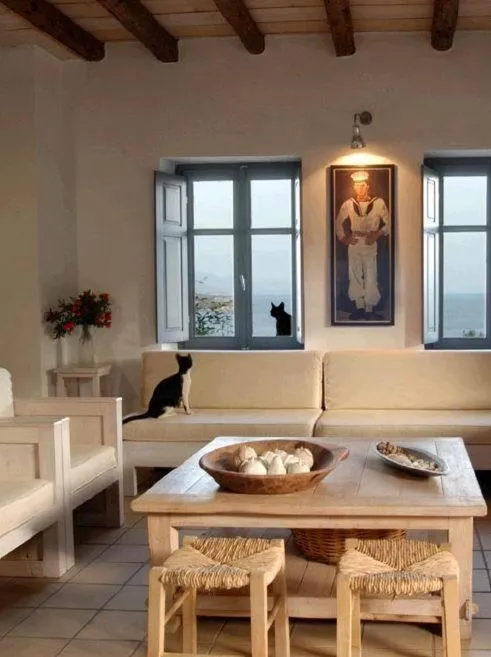 Lobby or reception in Notos Hotel Kardamili