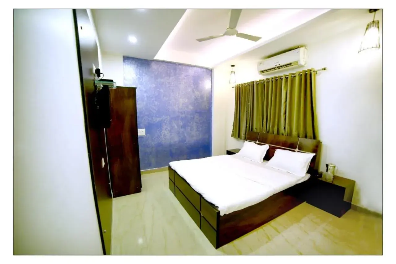 Om Shree Yatri Niwas Om Shree Yatri Niwas