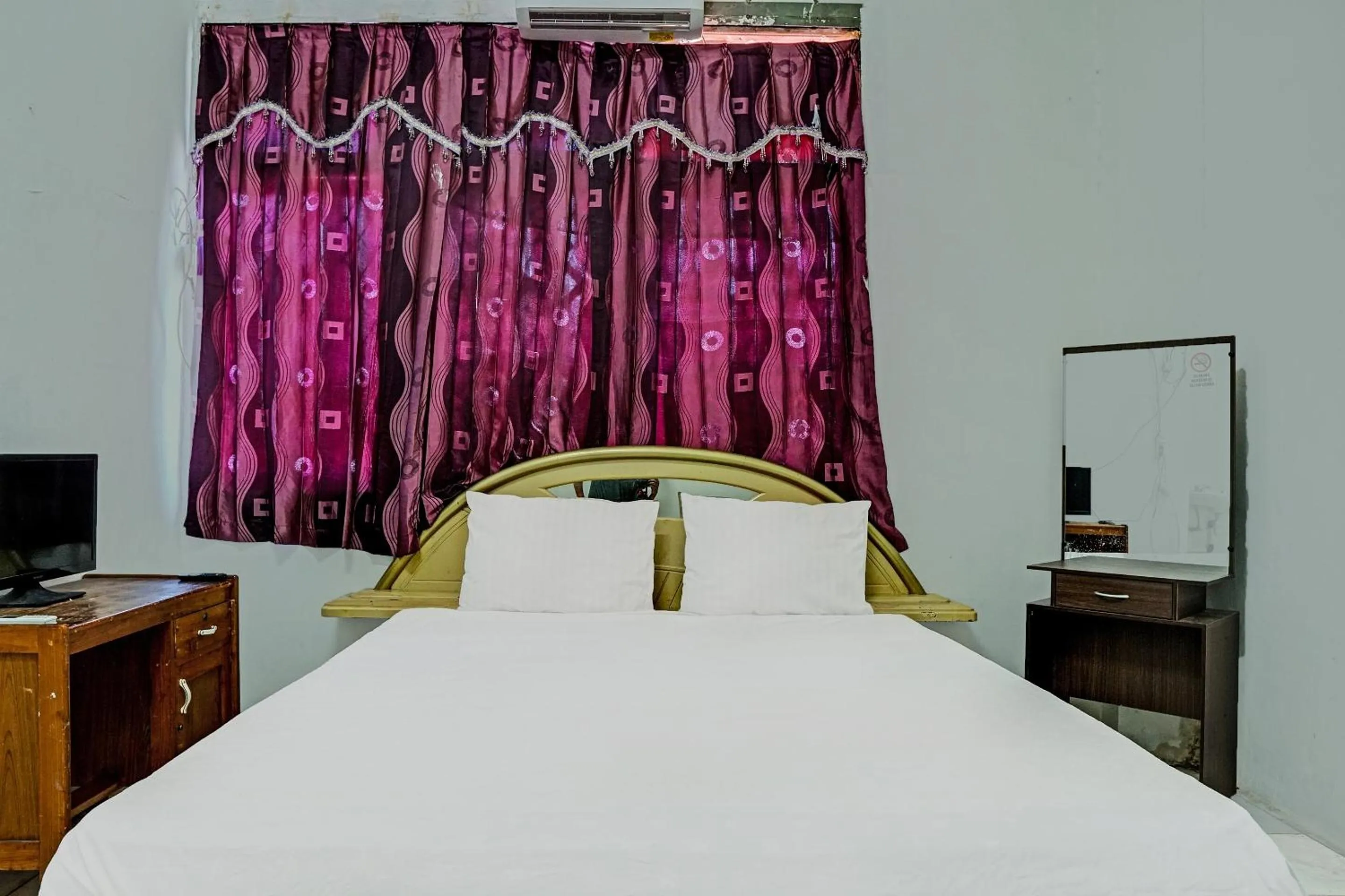 Bedroom, Bed in Hotel O Kost Axcel