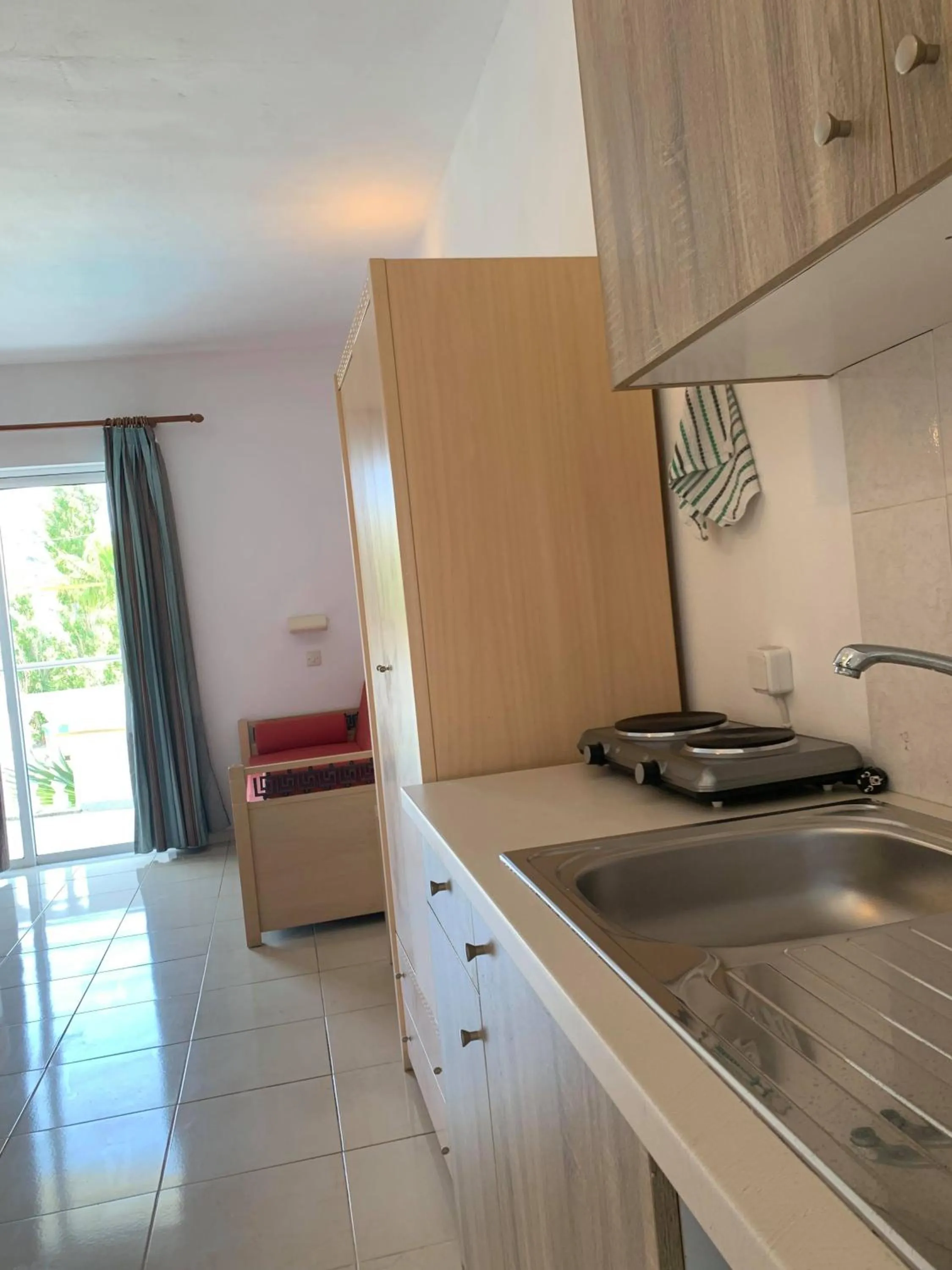 Kitchen or kitchenette in White Palace Studios