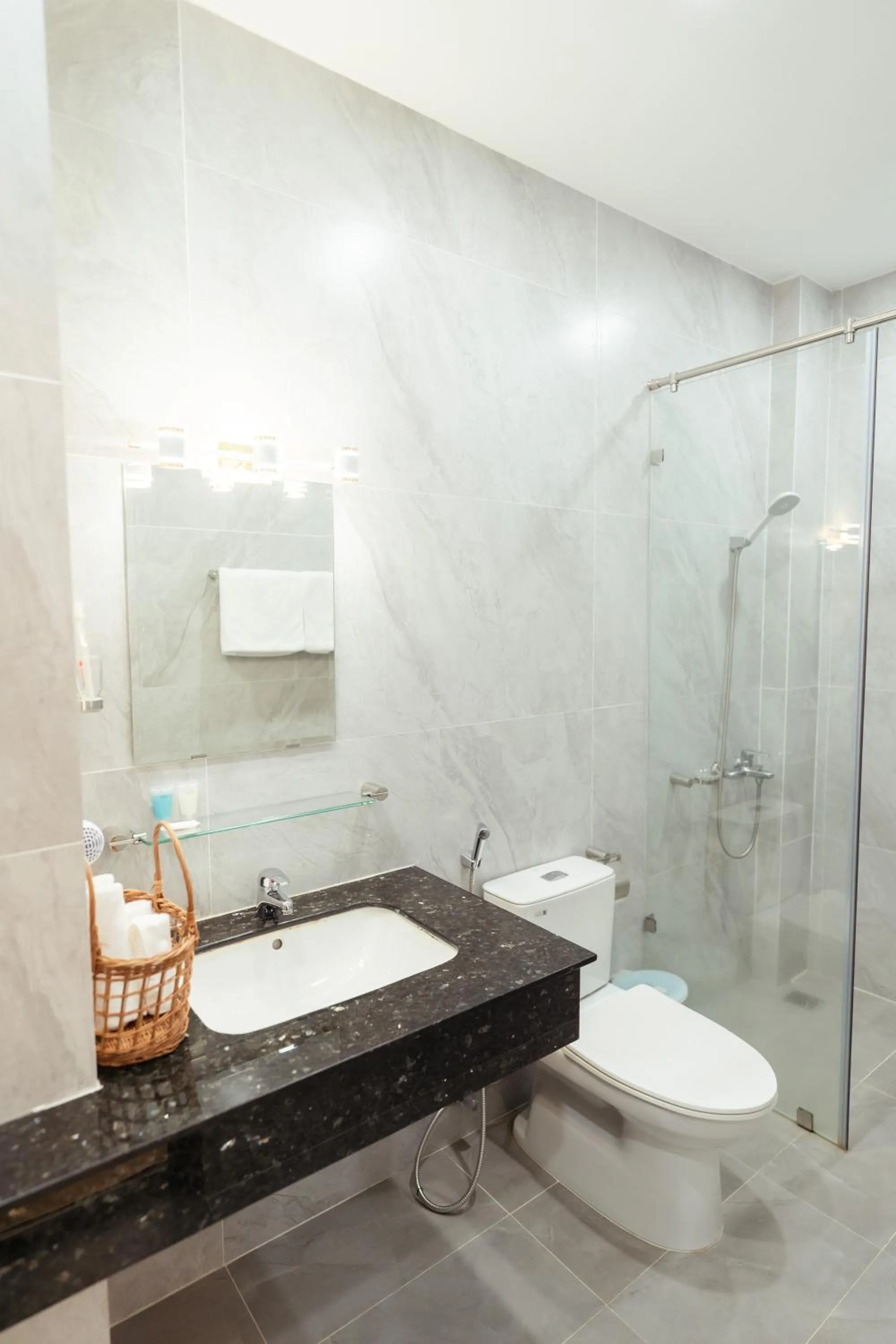 Shower in The Sophia Apartment - Thao Dien Central