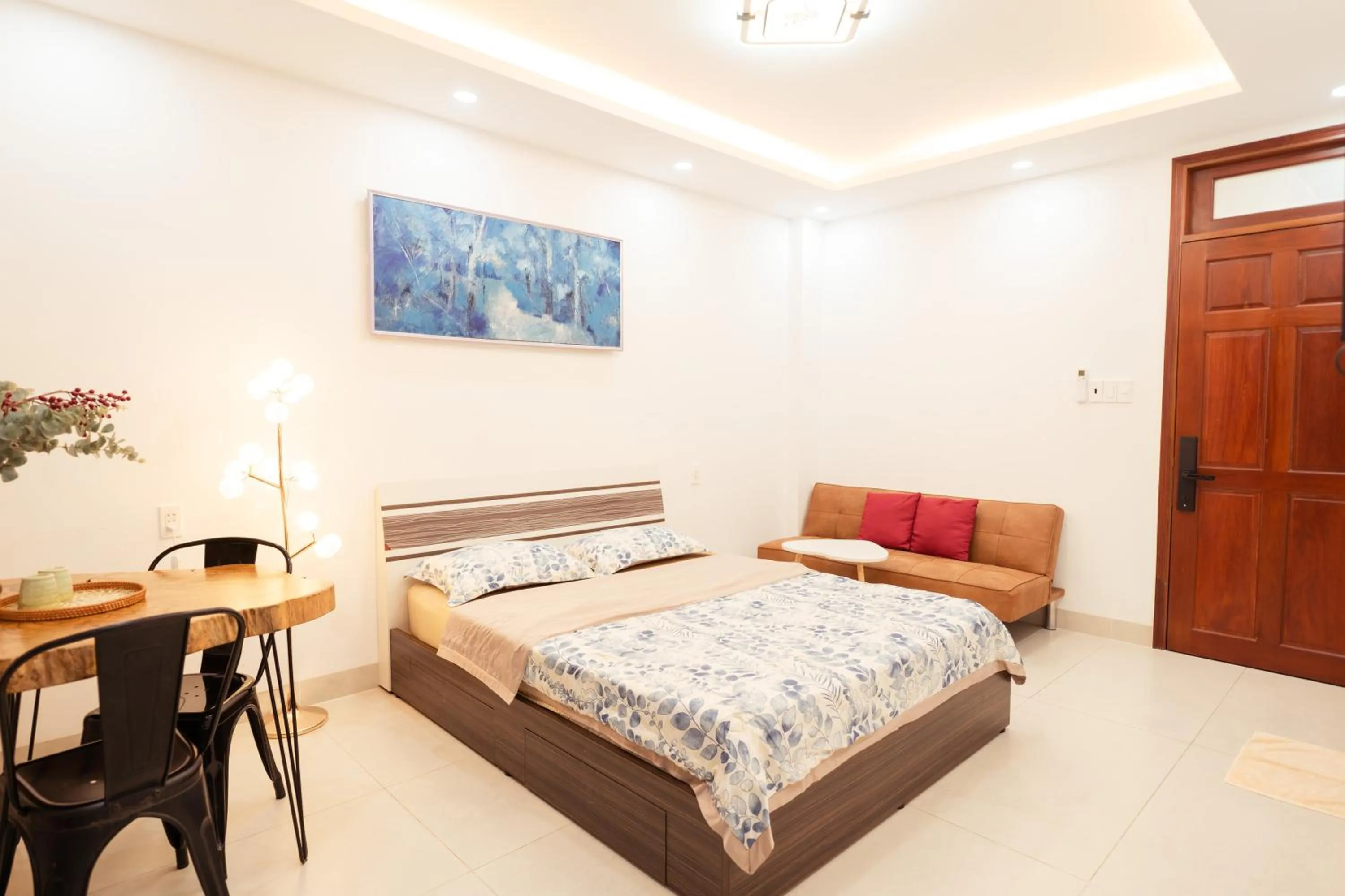 Bedroom, Bed in The Sophia Apartment - Thao Dien Central