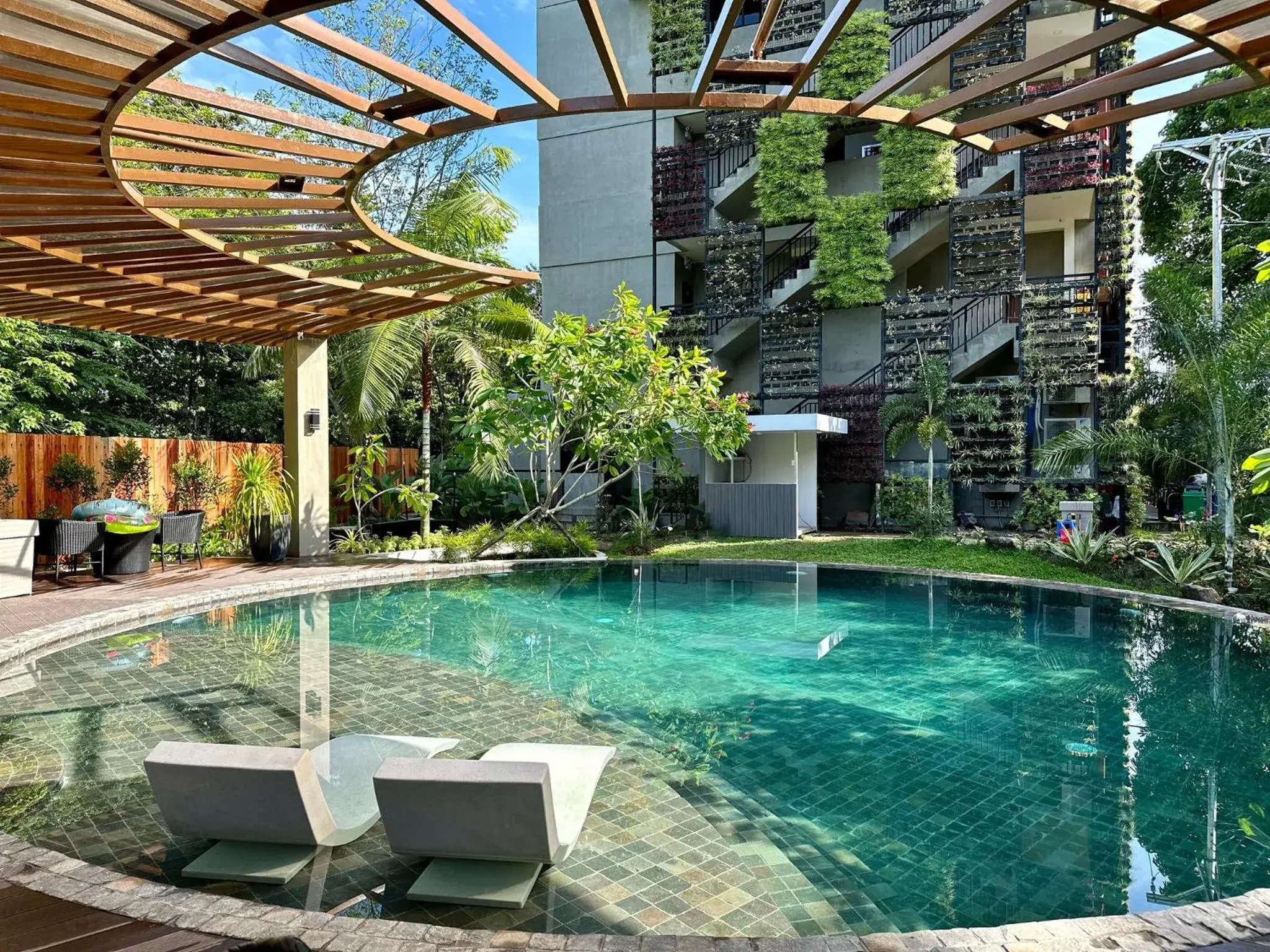 Swimming pool in Hotel Dumaguete Swimming pool in Hotel Dumaguete