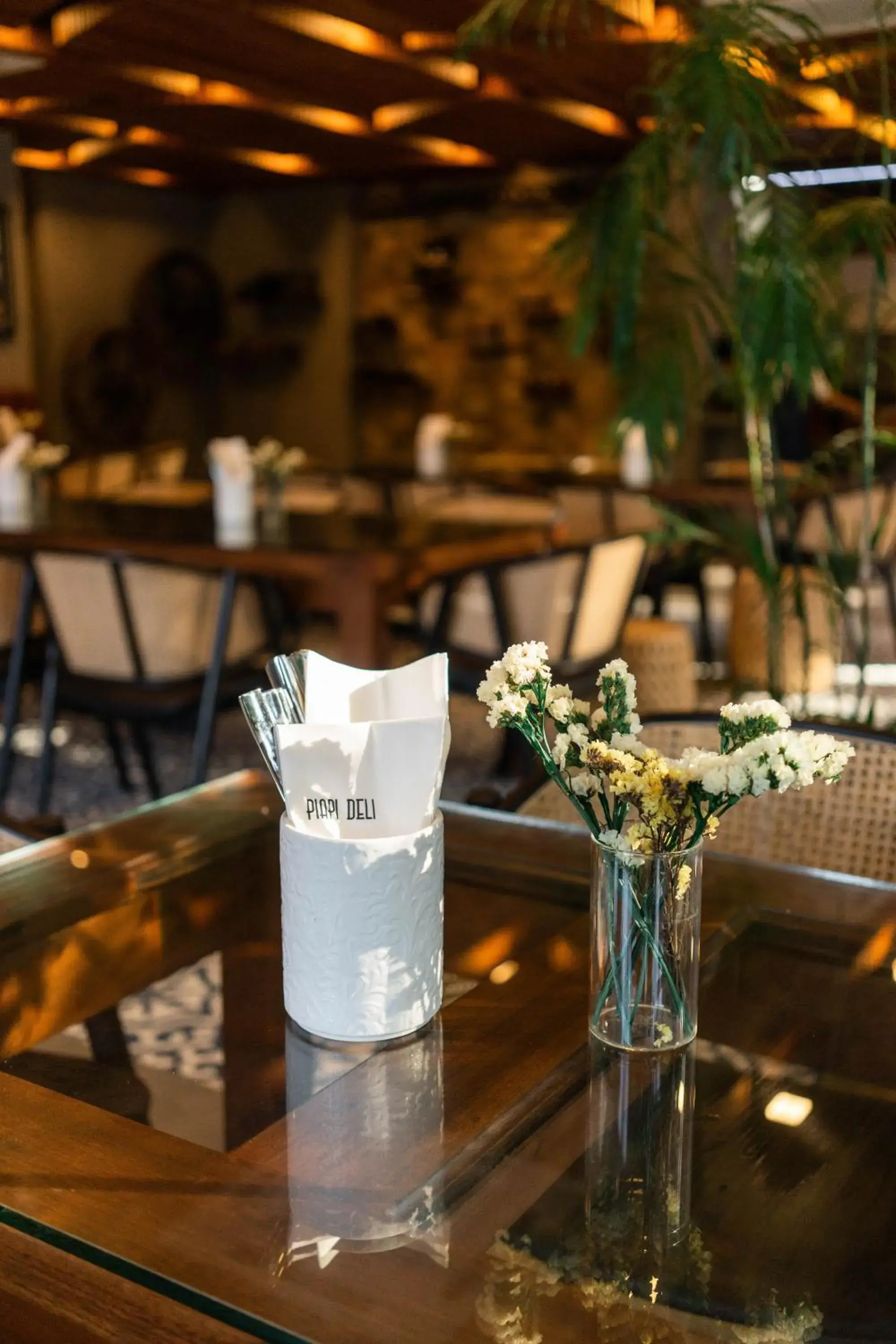 Restaurant/places to eat in Hotel Dumaguete Restaurant/places to eat in Hotel Dumaguete