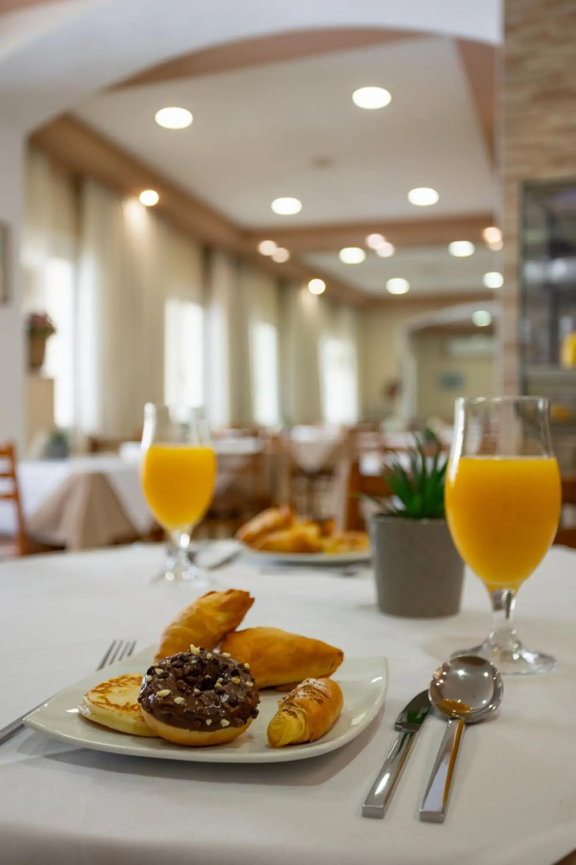 Breakfast in Hotel Bretagne Breakfast in Hotel Bretagne