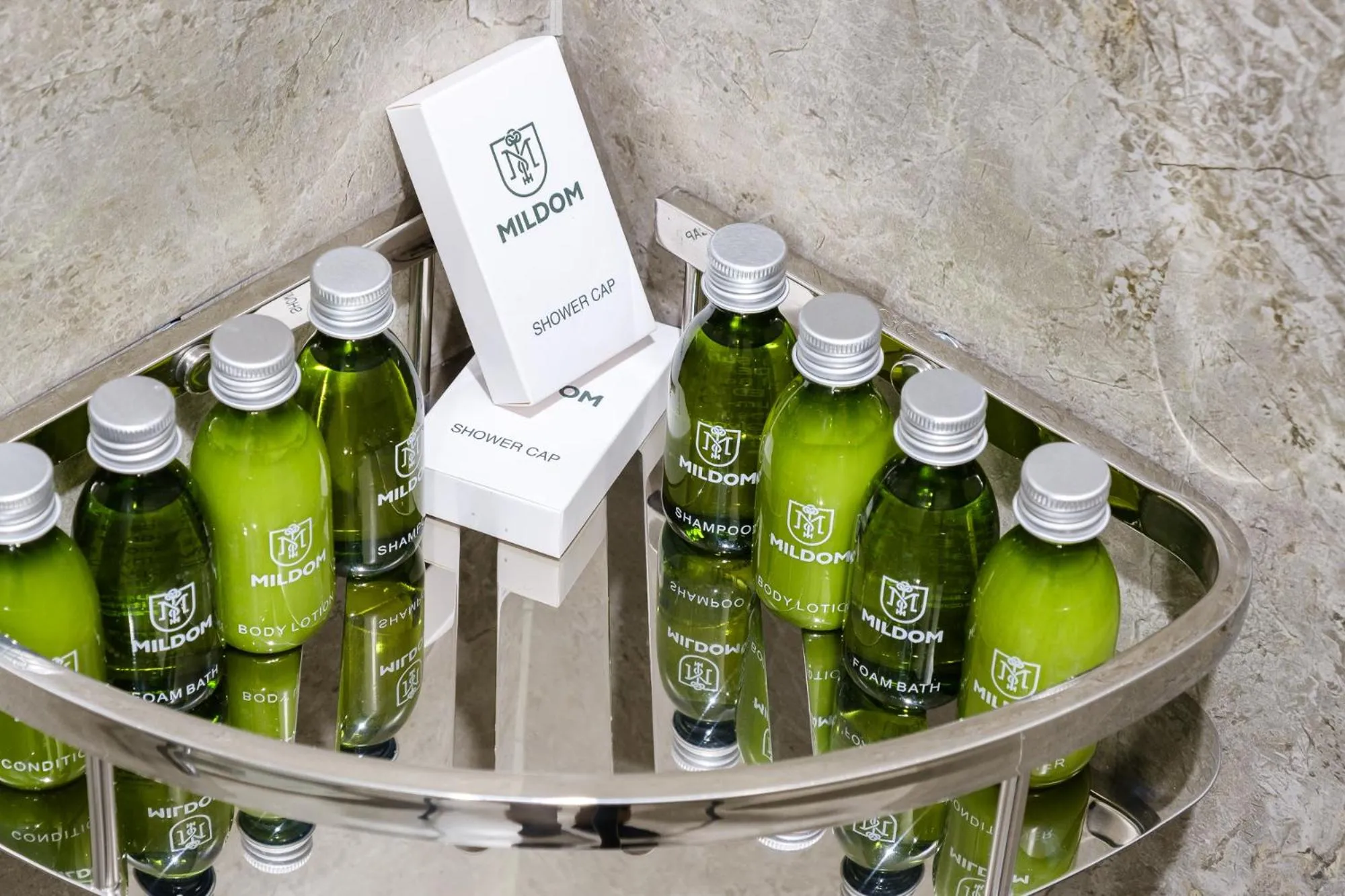 Shower in Grand Mildom Hotel