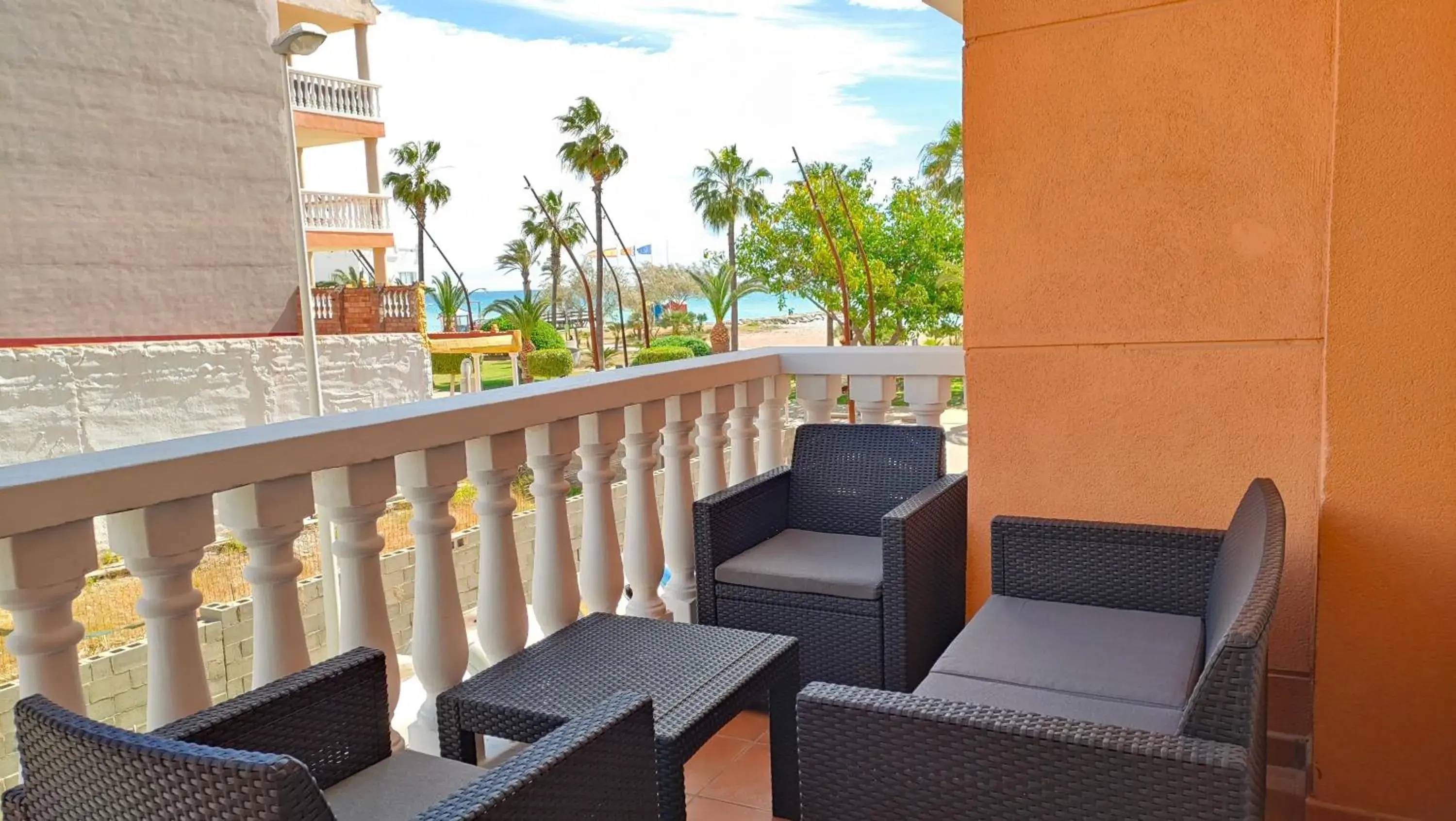 Two-Bedroom Apartment in Playa Paradís - Primera linea de playa - AP-7 3min - Self check-in 24h Two-Bedroom Apartment in Playa Paradís - Primera linea de playa - AP-7 3min - Self check-in 24h