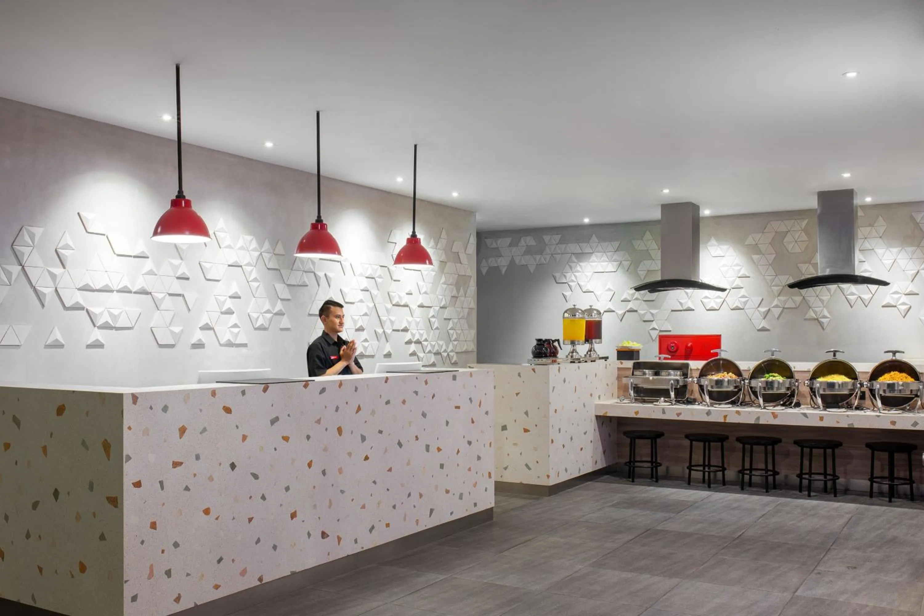 Lobby or reception in Amaris Hotel Kalimalang