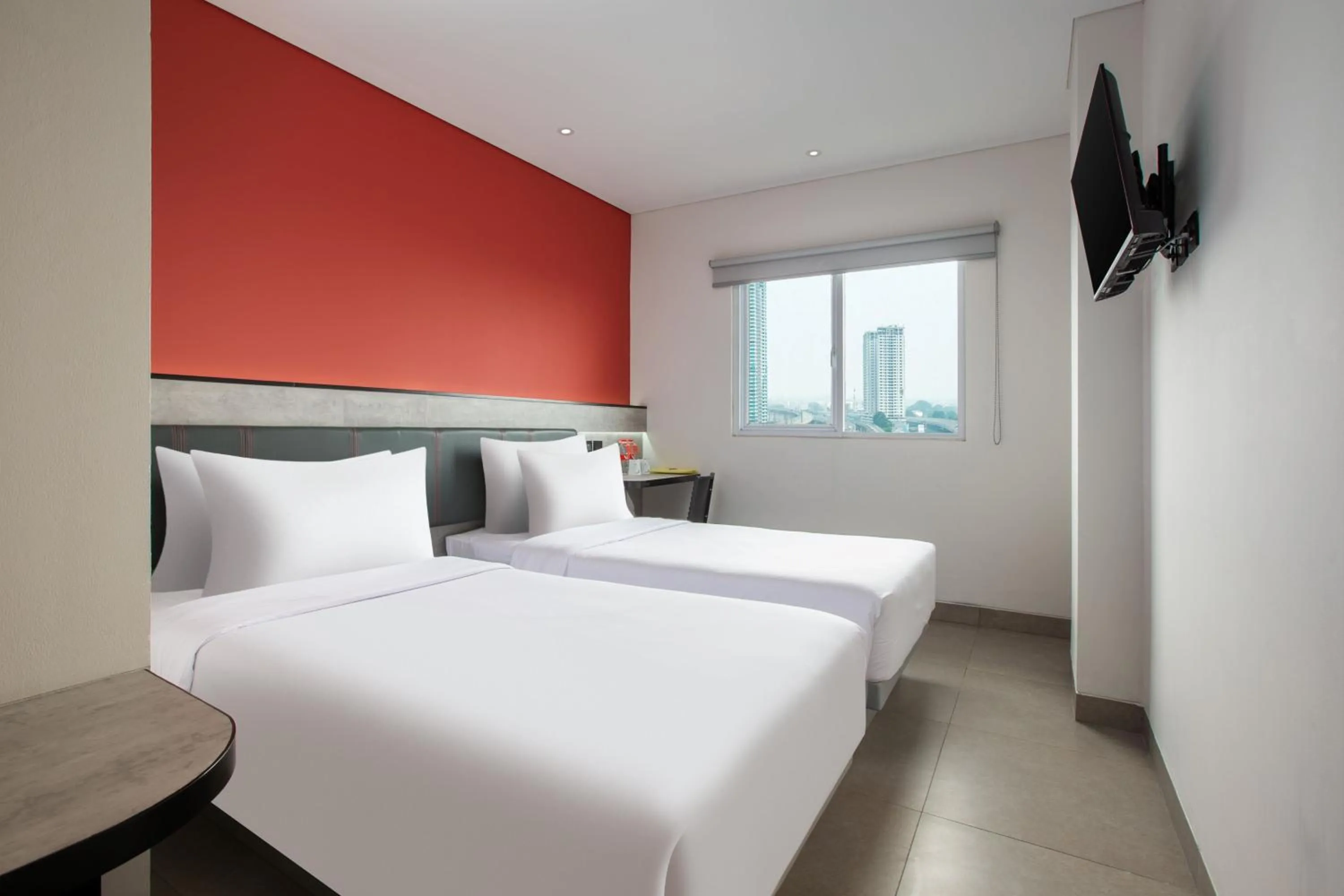 Bedroom, Bed in Amaris Hotel Kalimalang