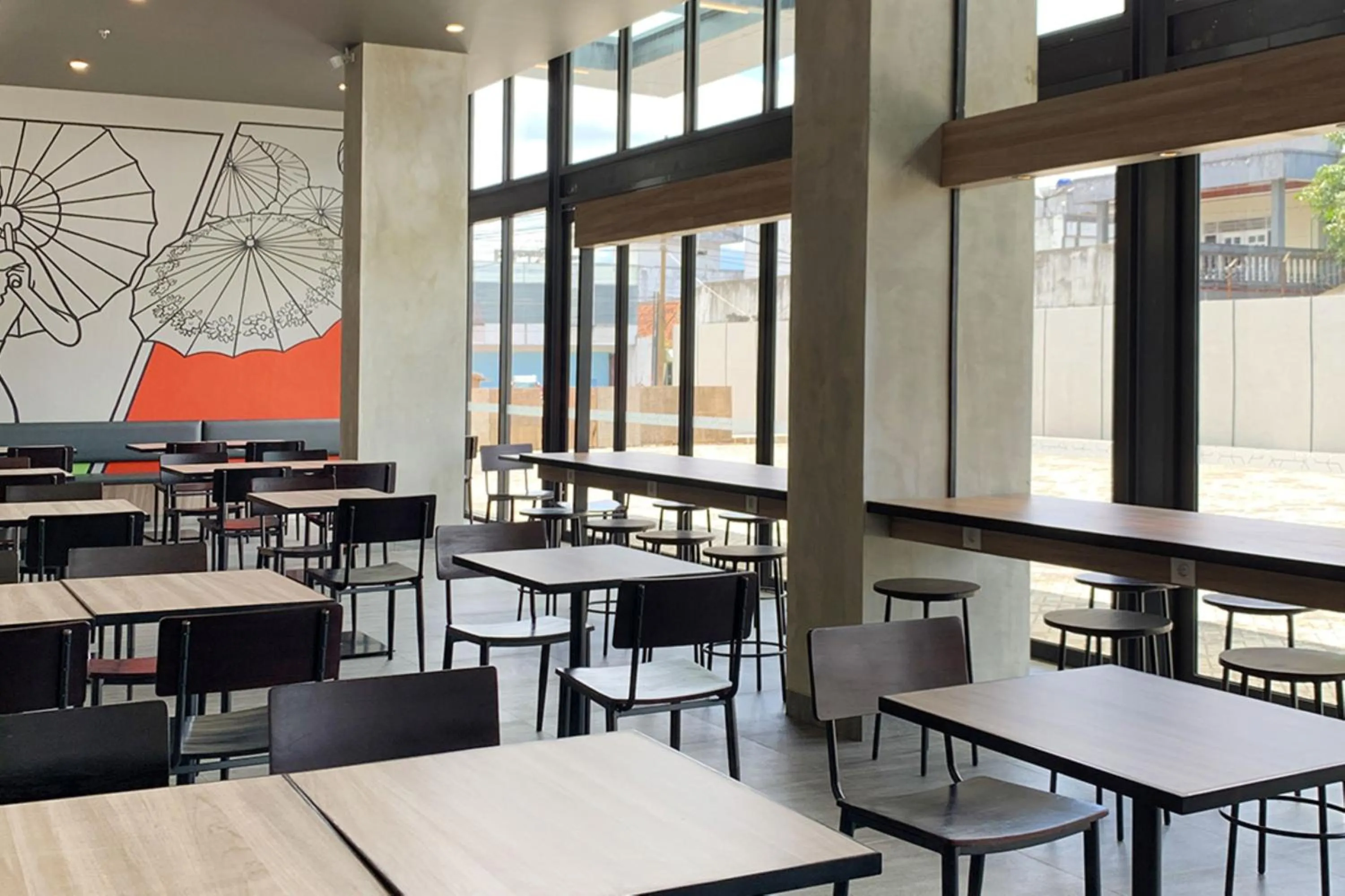 Restaurant/places to eat in Amaris Hotel Kalimalang