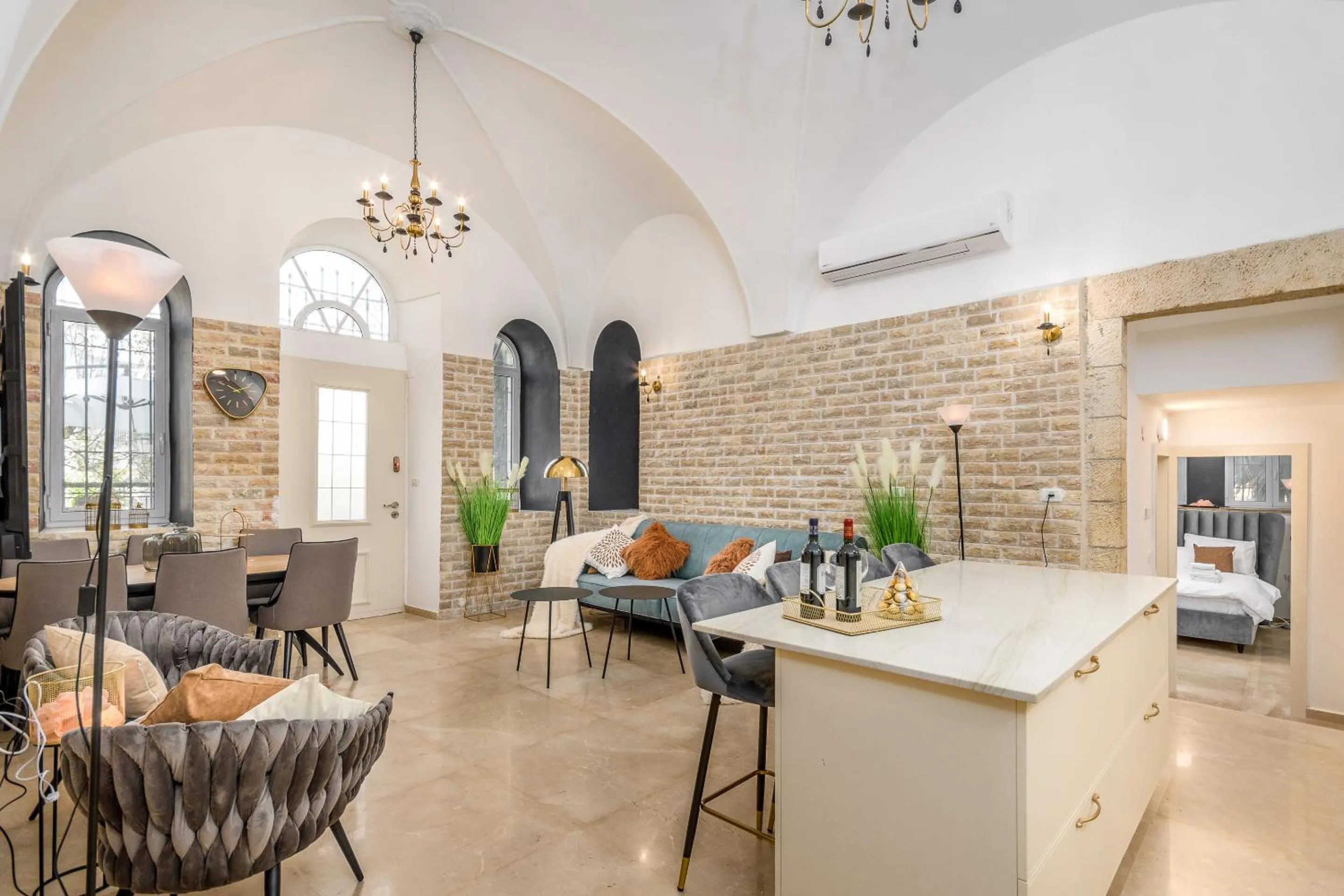 Nina Luxury Apartment