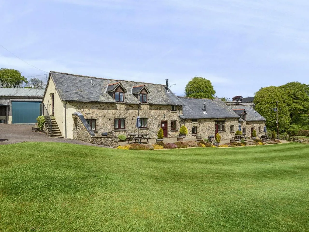 West Hollowcombe Farm Cottages - full site booking