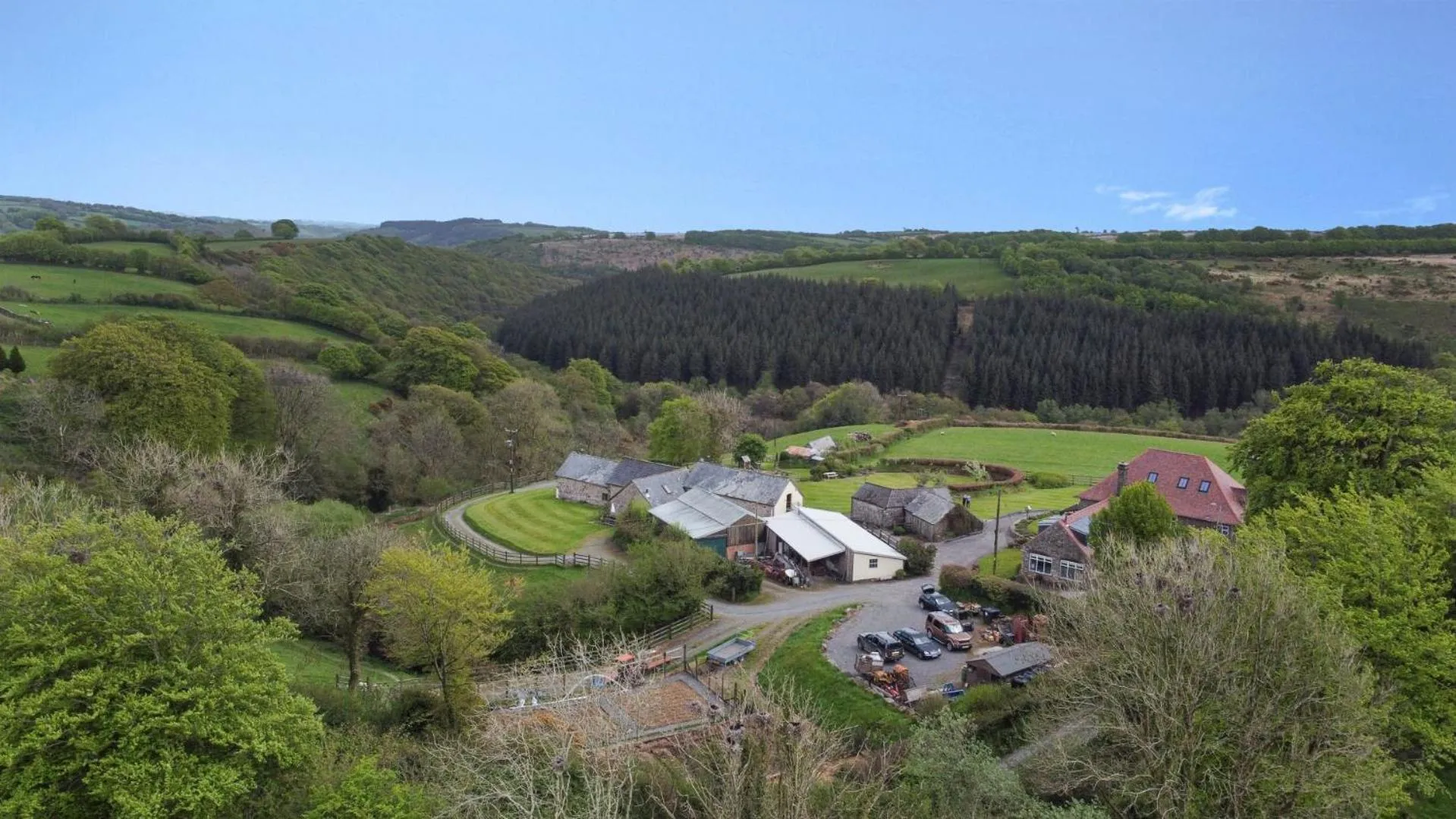 West Hollowcombe Farm Cottages - full site booking