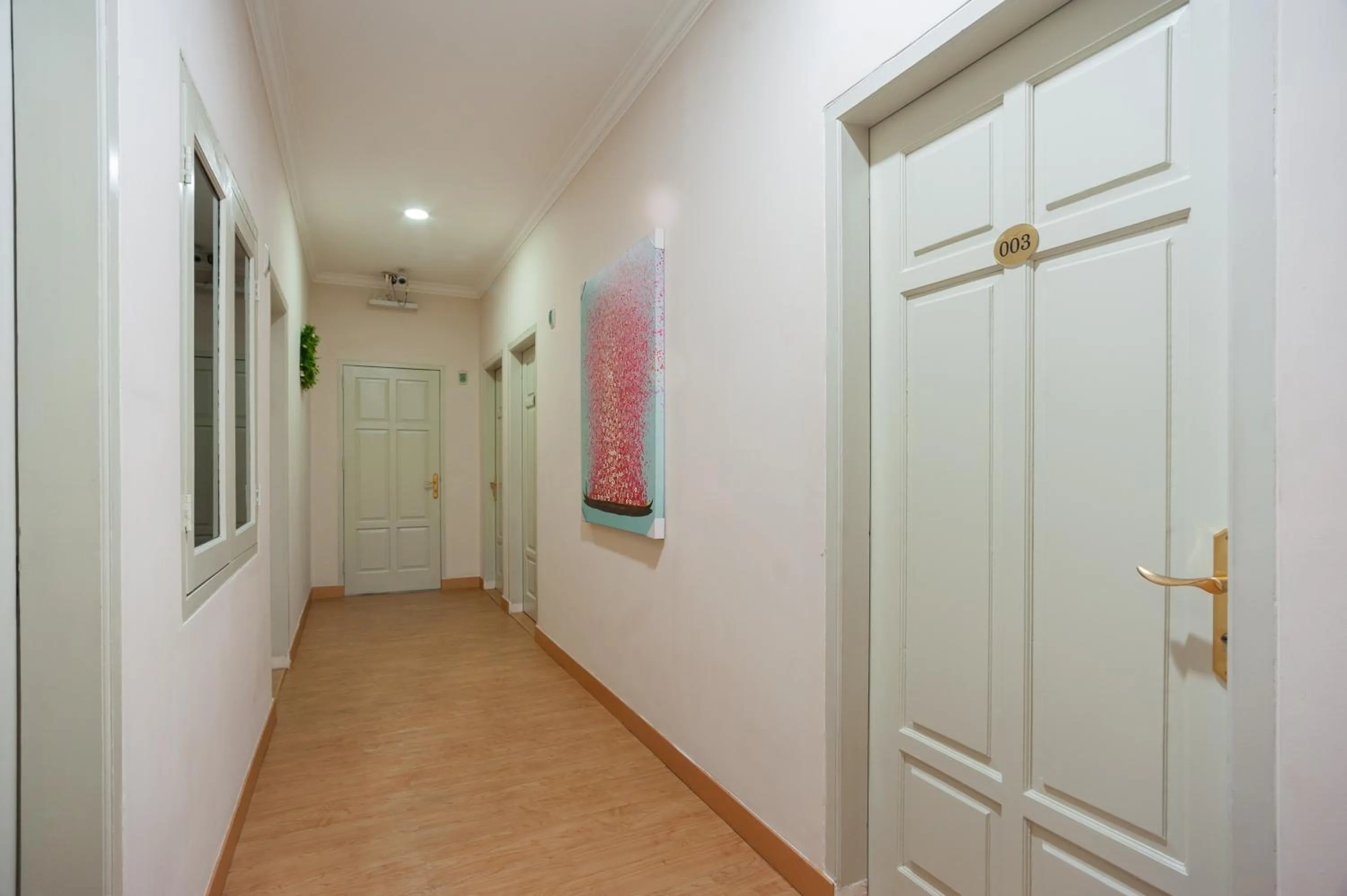 Area and facilities in Urbanview Hotel Jagakarsa by RedDoorz