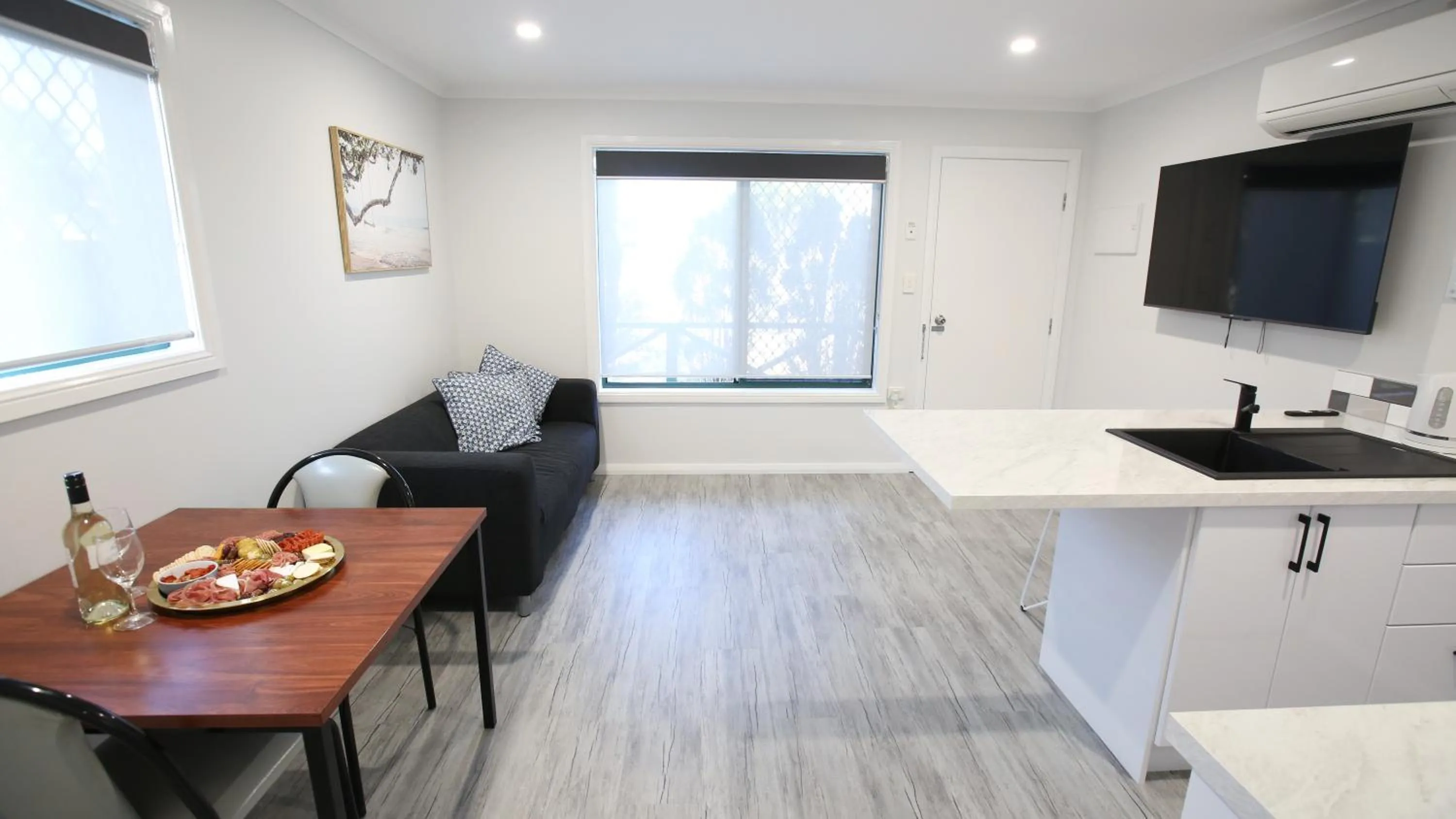 TV and multimedia in Port Lincoln Villas