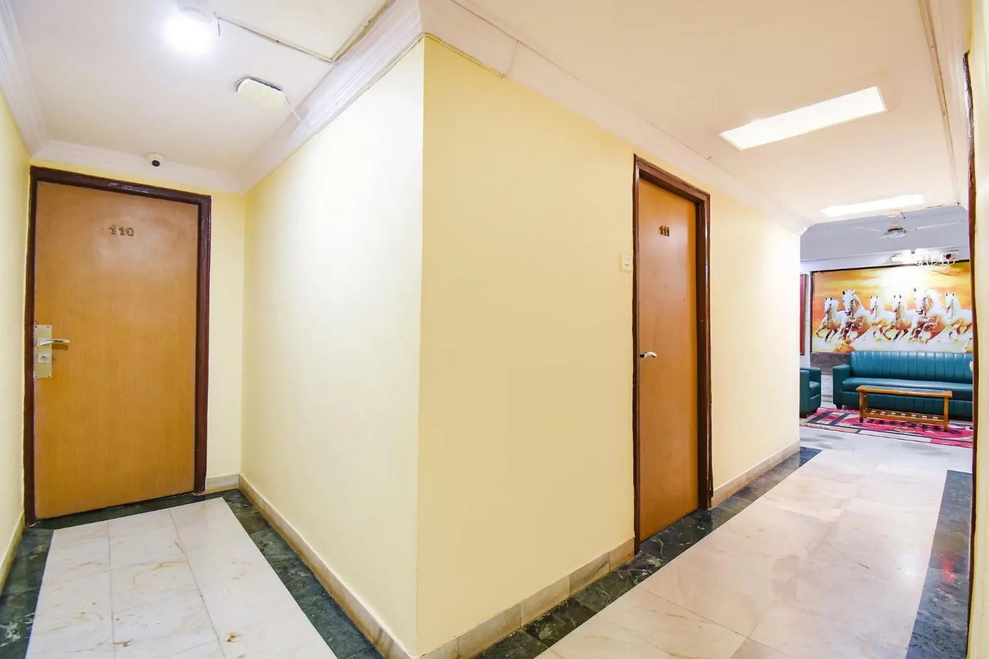 Lobby or reception in FabHotel Prime Yash Residency - Nr Lonavala Railway Station Lobby or reception in FabHotel Prime Yash Residency - Nr Lonavala Railway Station
