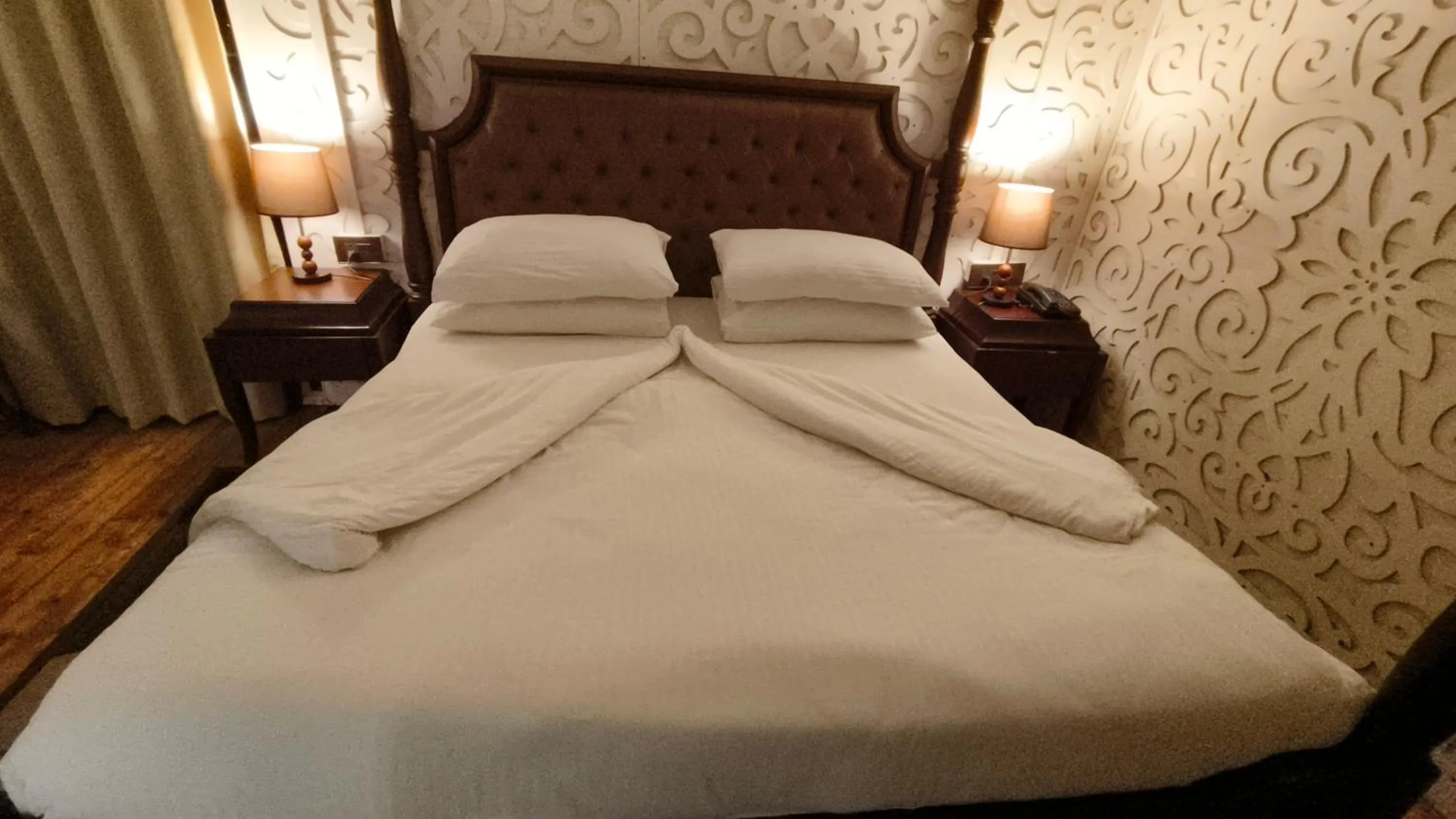 Bed in Luxury Amar Tree Resort