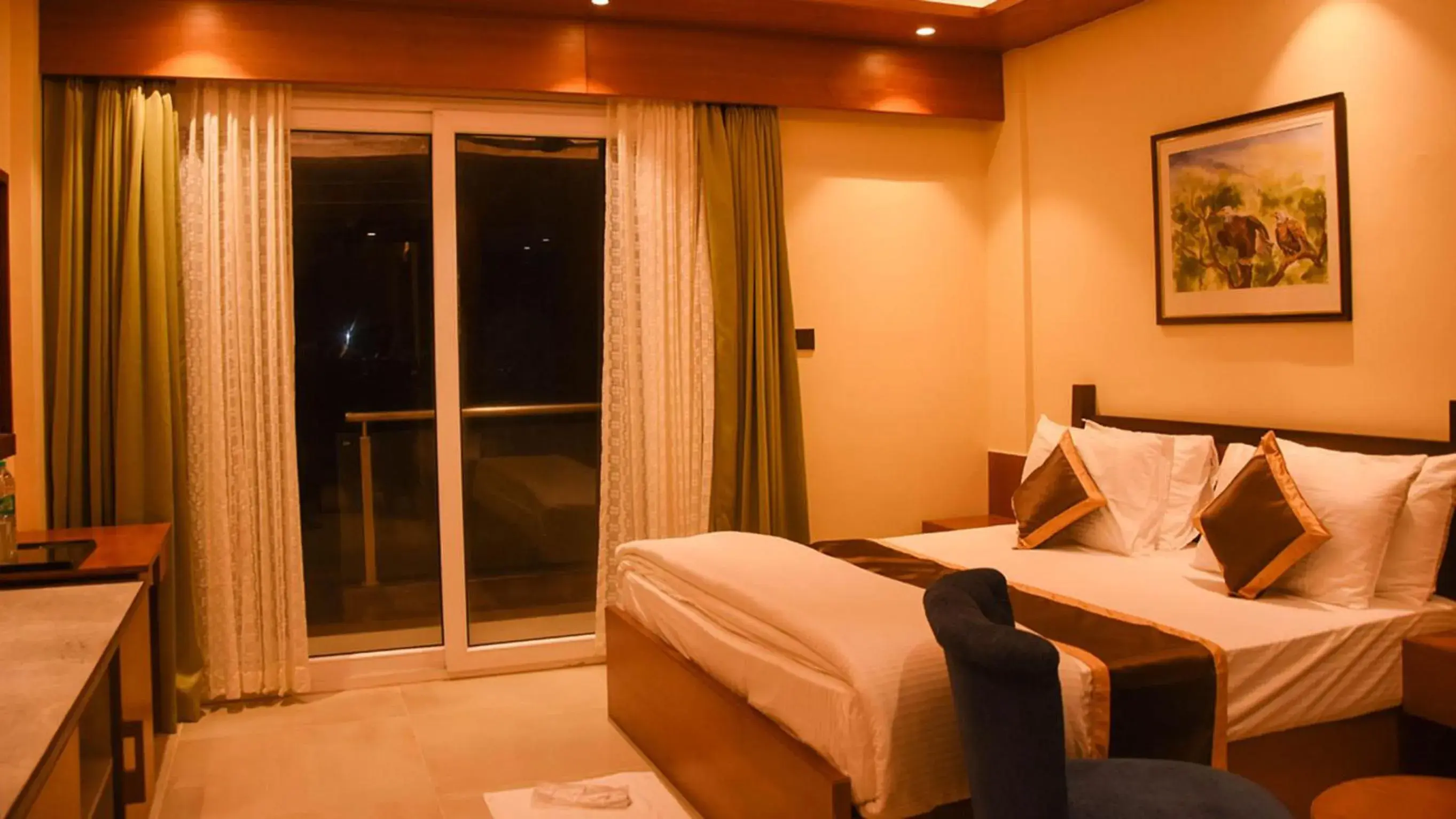 Bed in Luxury Amar Tree Resort Bed in Luxury Amar Tree Resort