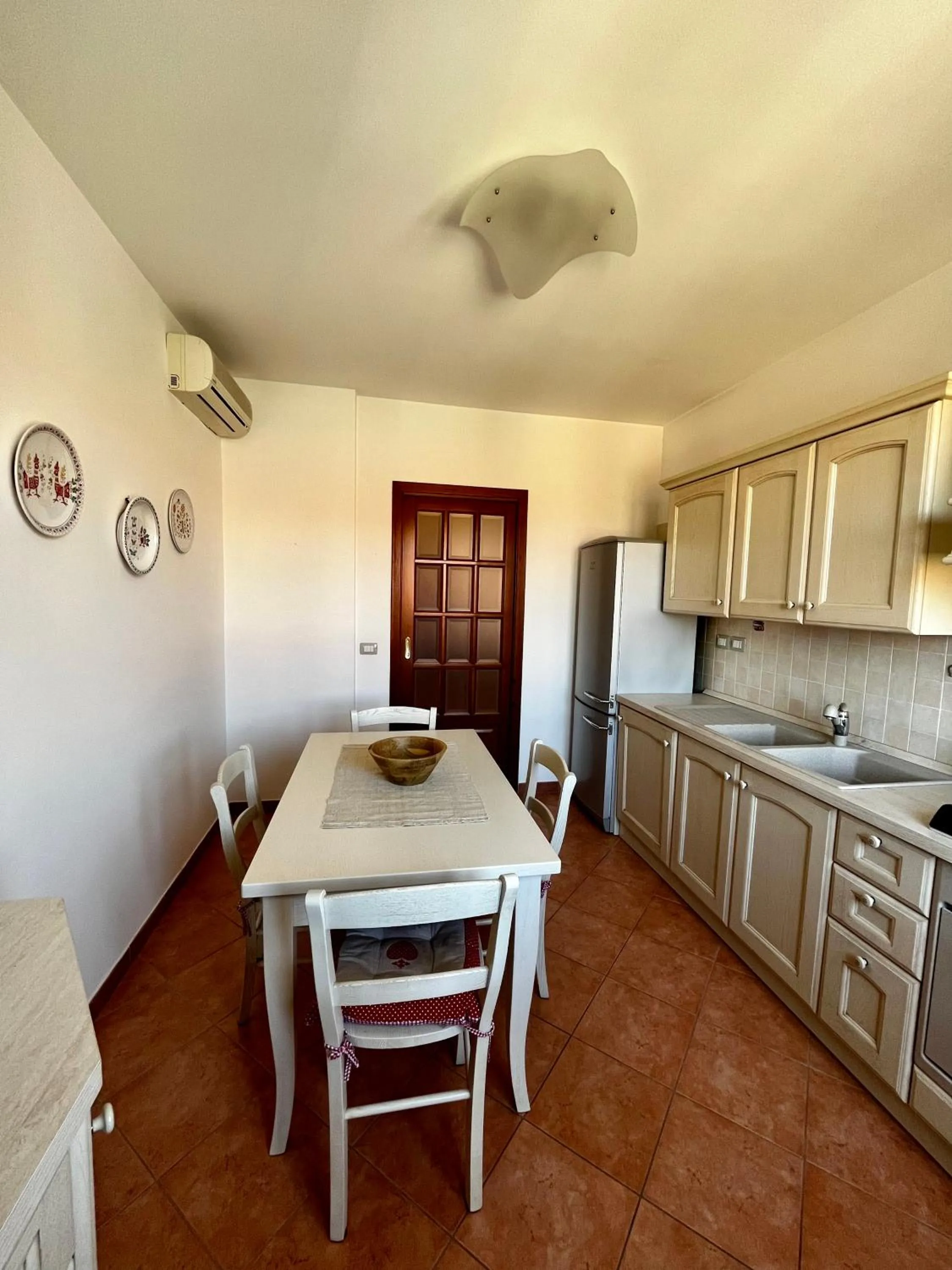 Kitchen or kitchenette in NelMar Guest House
