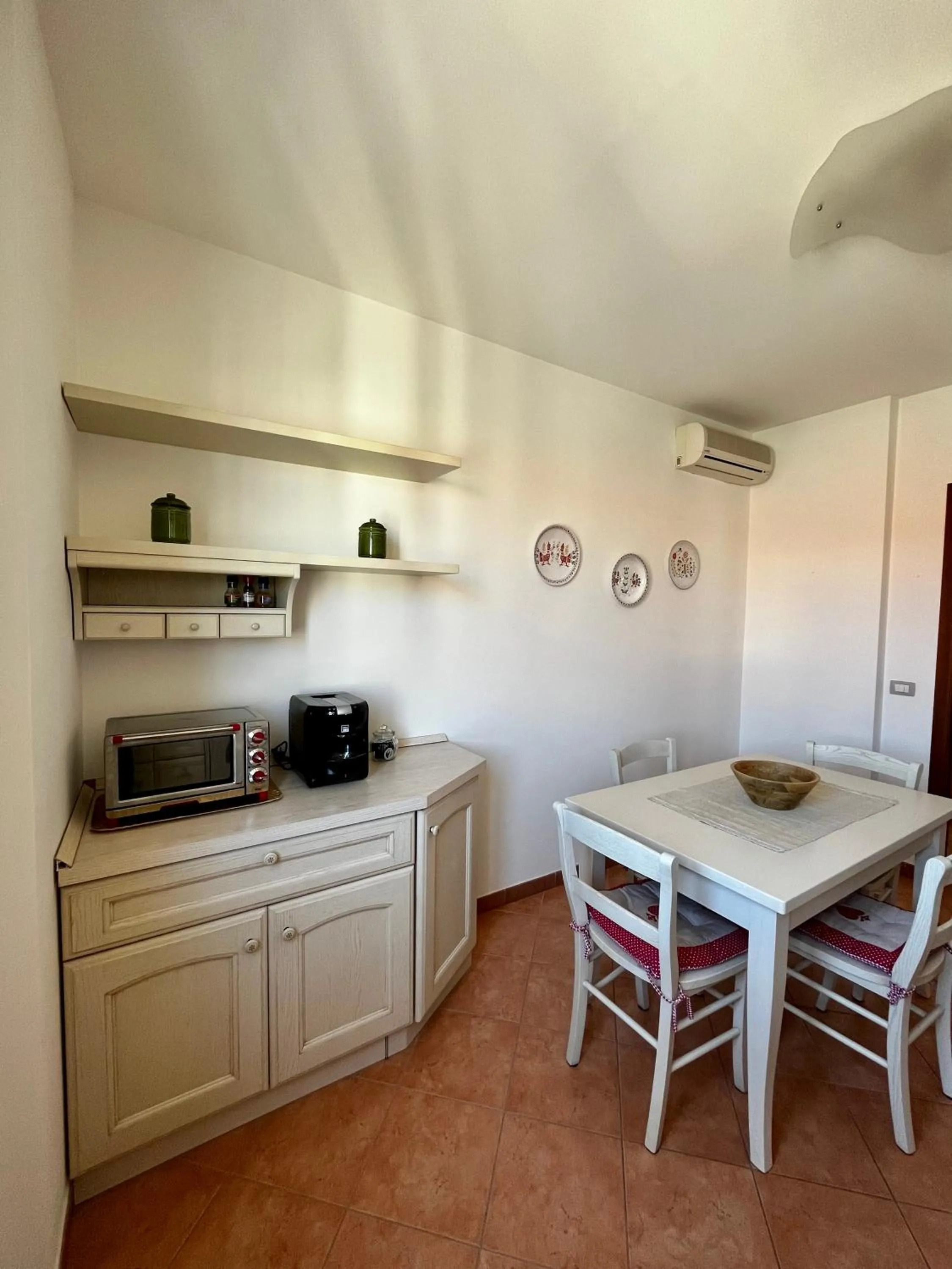Kitchen or kitchenette in NelMar Guest House