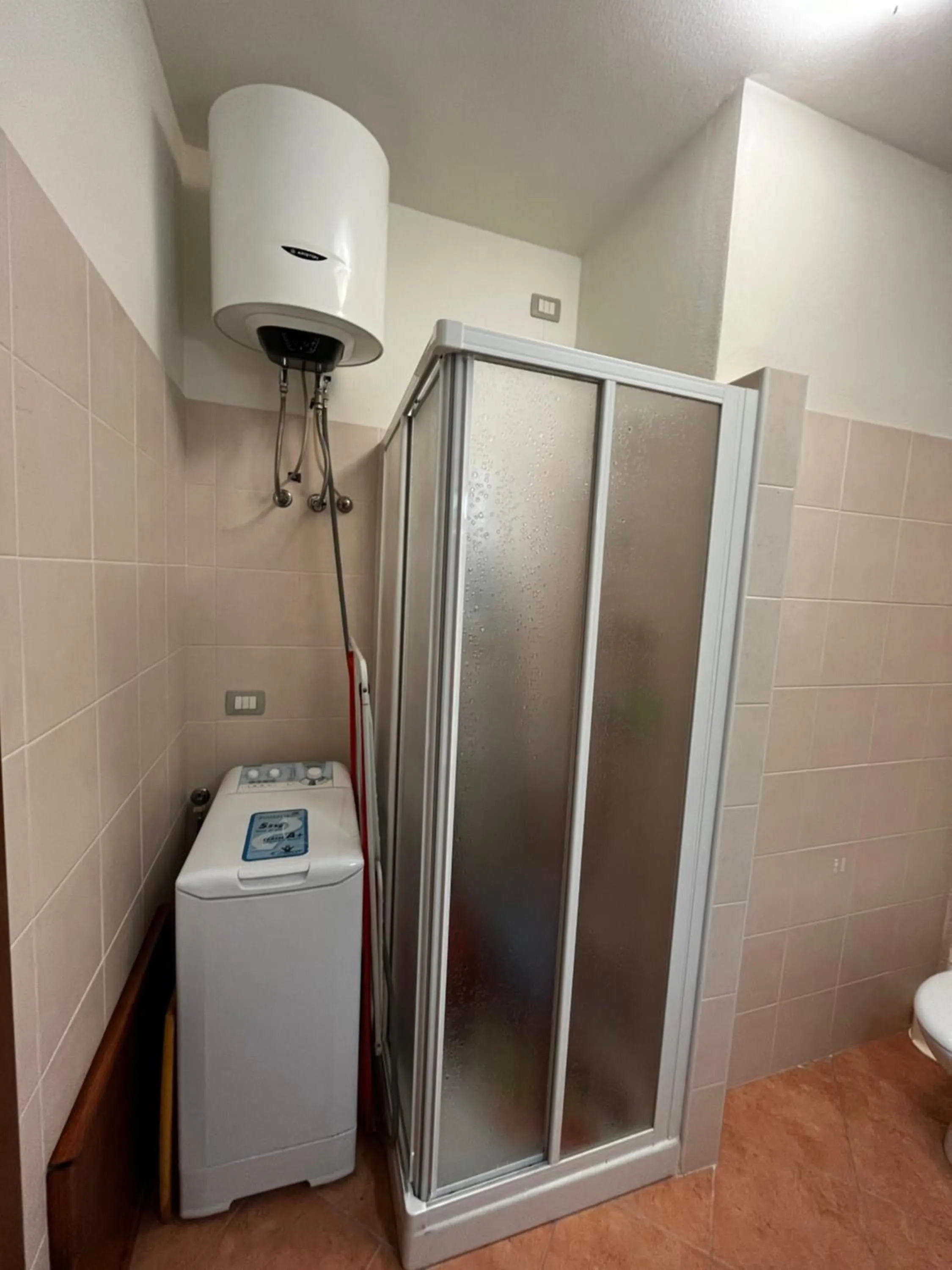 washing machine in NelMar Guest House