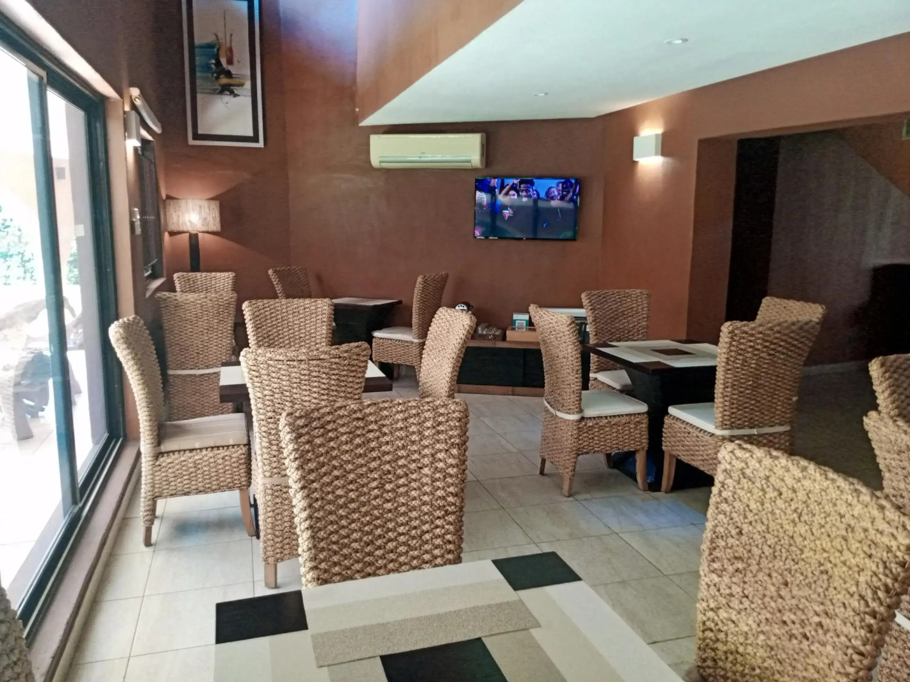 Restaurant/places to eat in Trois Ore Residences & Green Earth Bistro Restaurant/places to eat in Trois Ore Residences & Green Earth Bistro