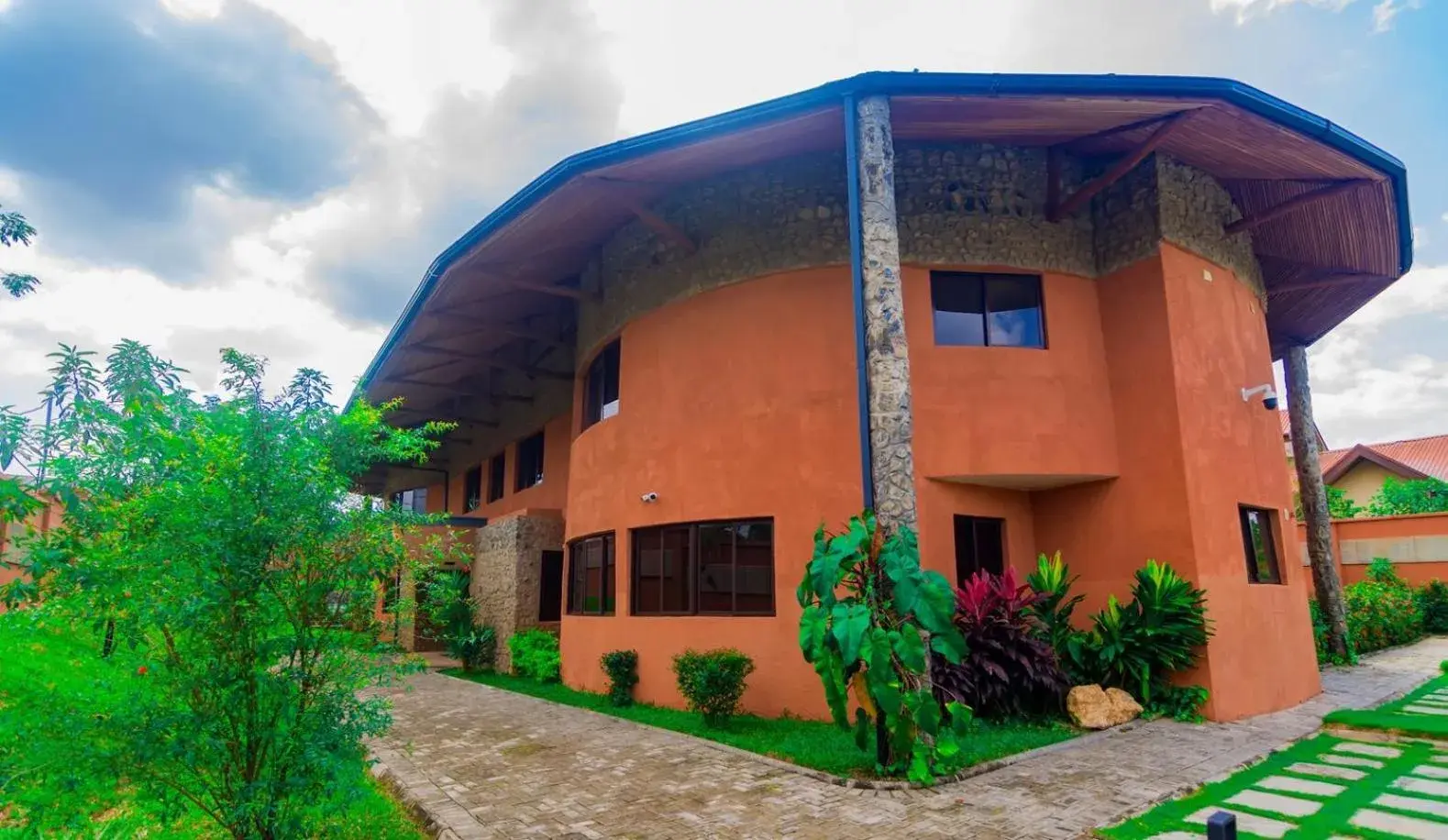 Property building in Trois Ore Residences & Green Earth Bistro Property building in Trois Ore Residences & Green Earth Bistro