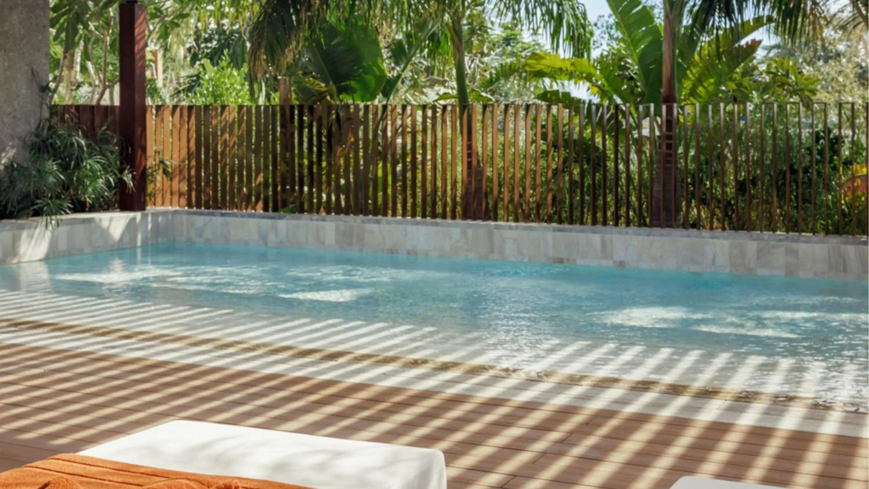 Swimming pool in Jumeirah Residences Marsa Al Arab Dubai