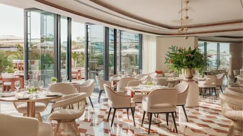 Restaurant/places to eat in Jumeirah Residences Marsa Al Arab Dubai