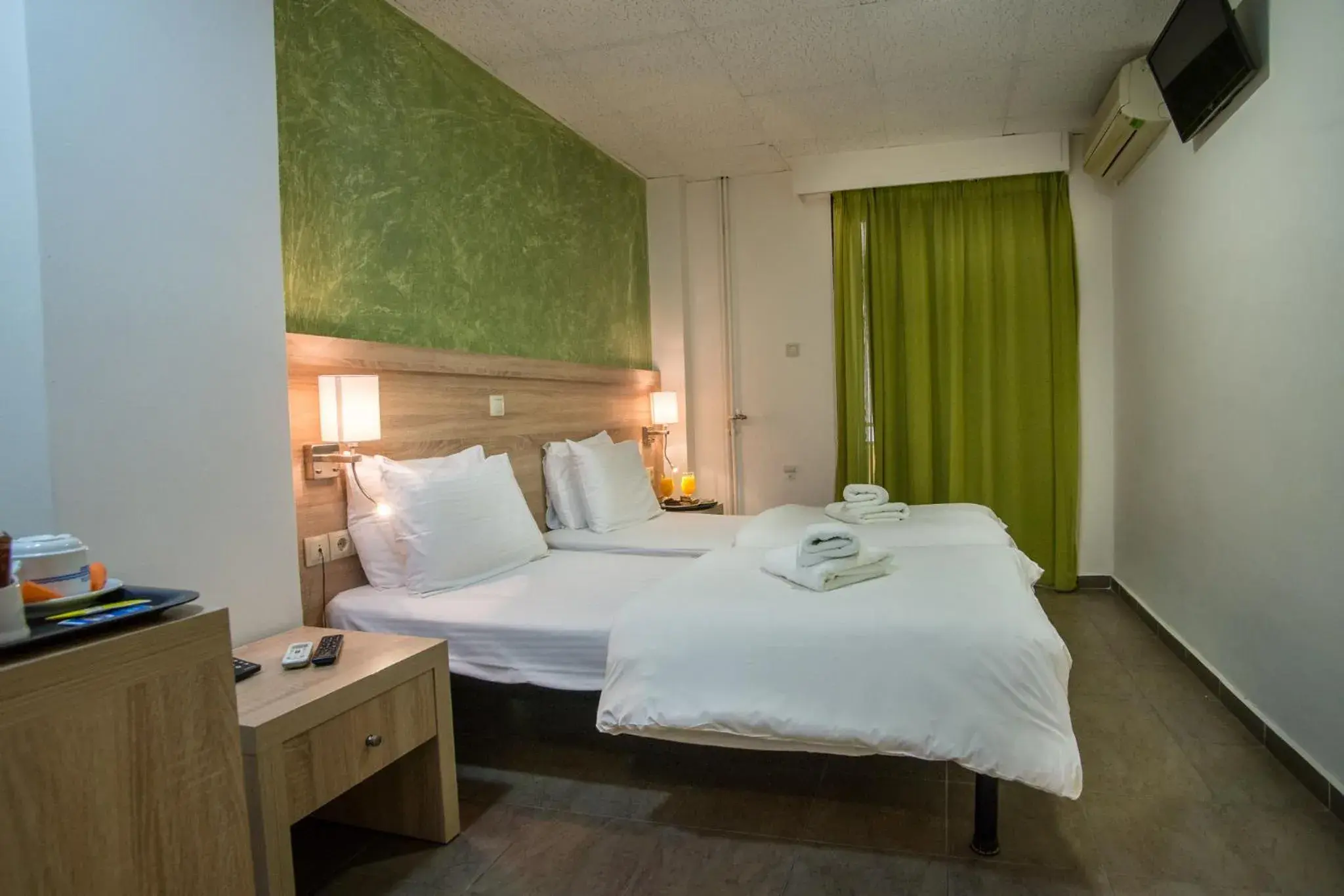 Bedroom, Bed in Anita Hotel Bedroom, Bed in Anita Hotel