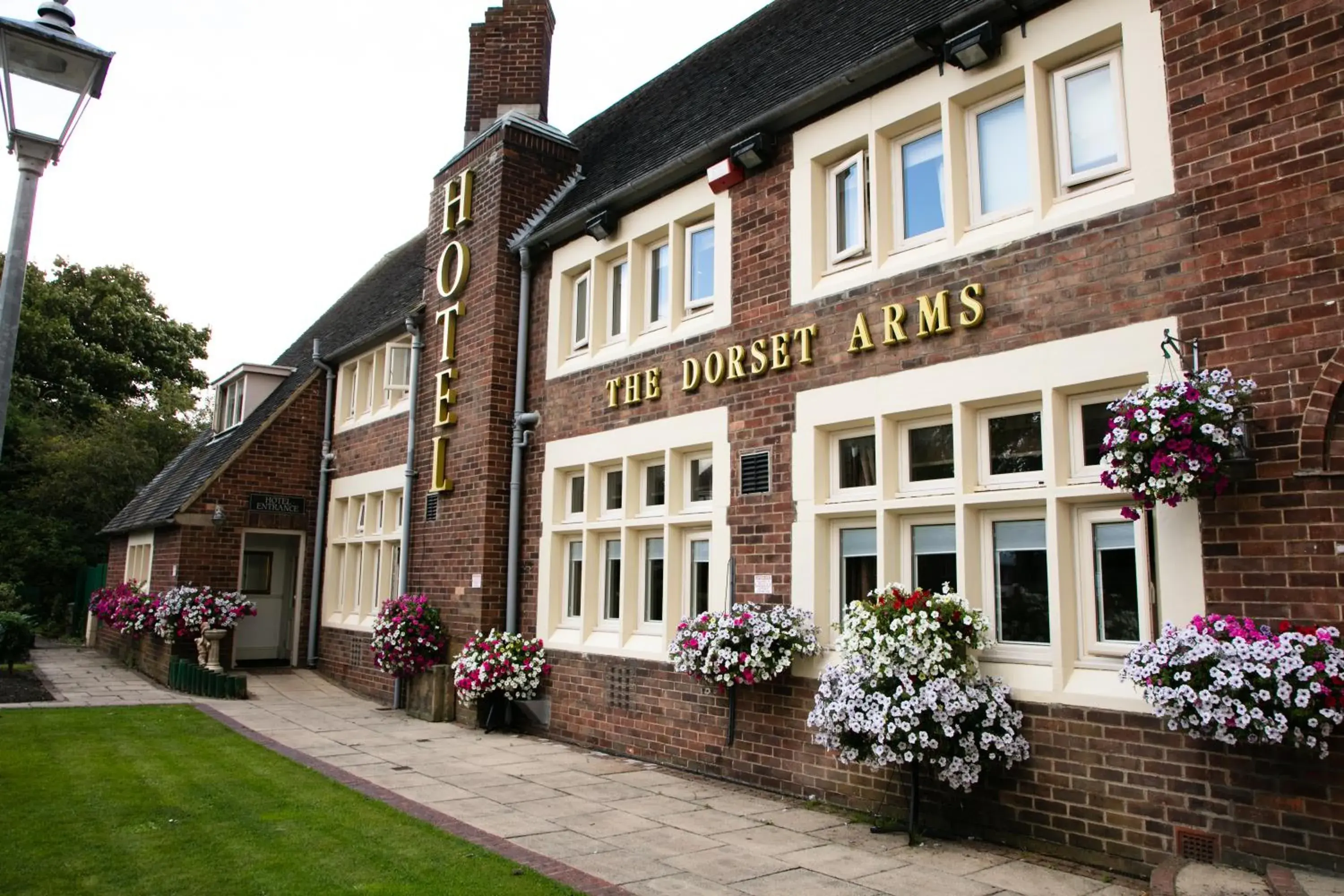 DORSET ARMS HOTEL DORSET ARMS HOTEL
