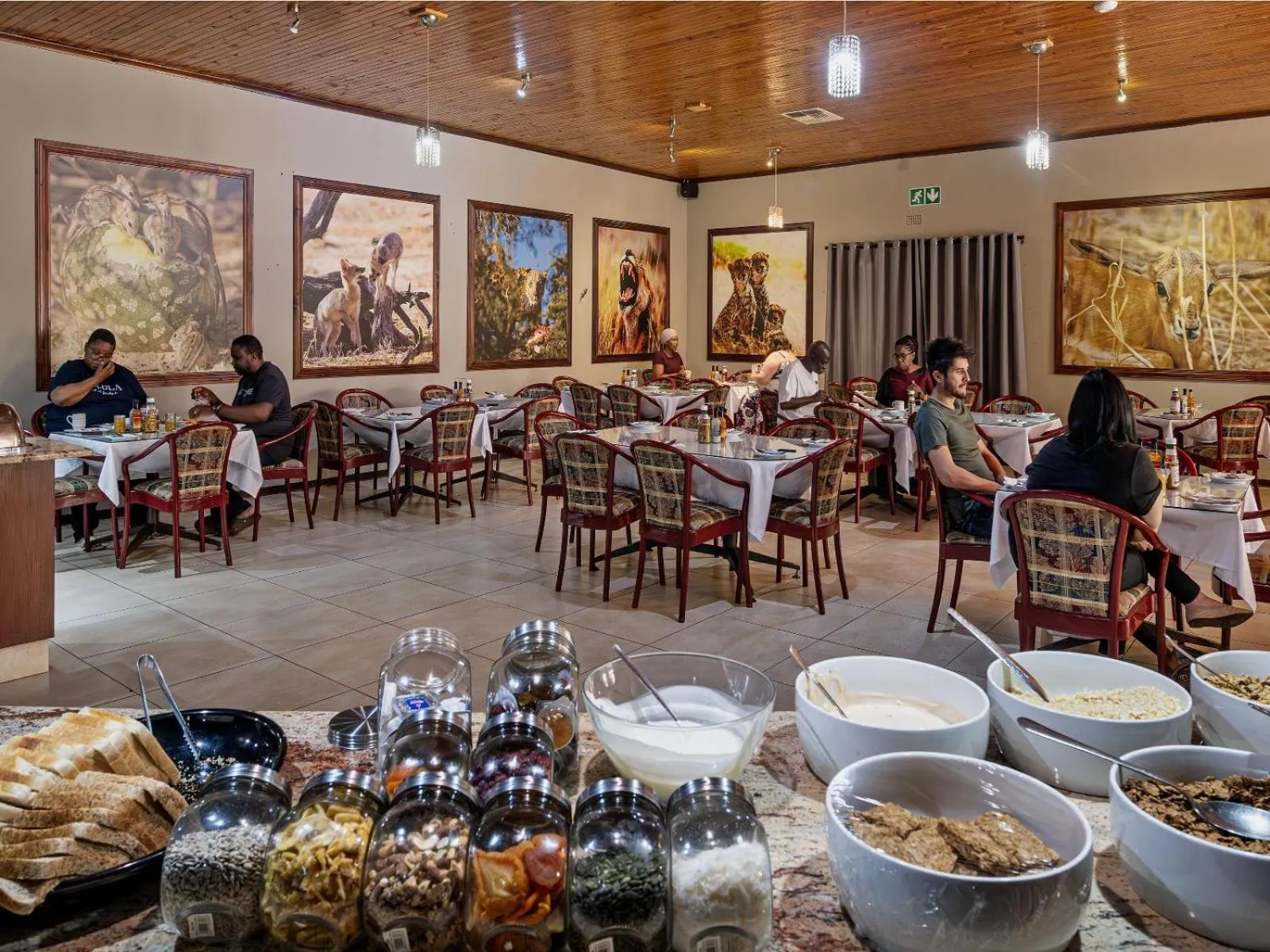 Restaurant/places to eat in Kuruman Lodge