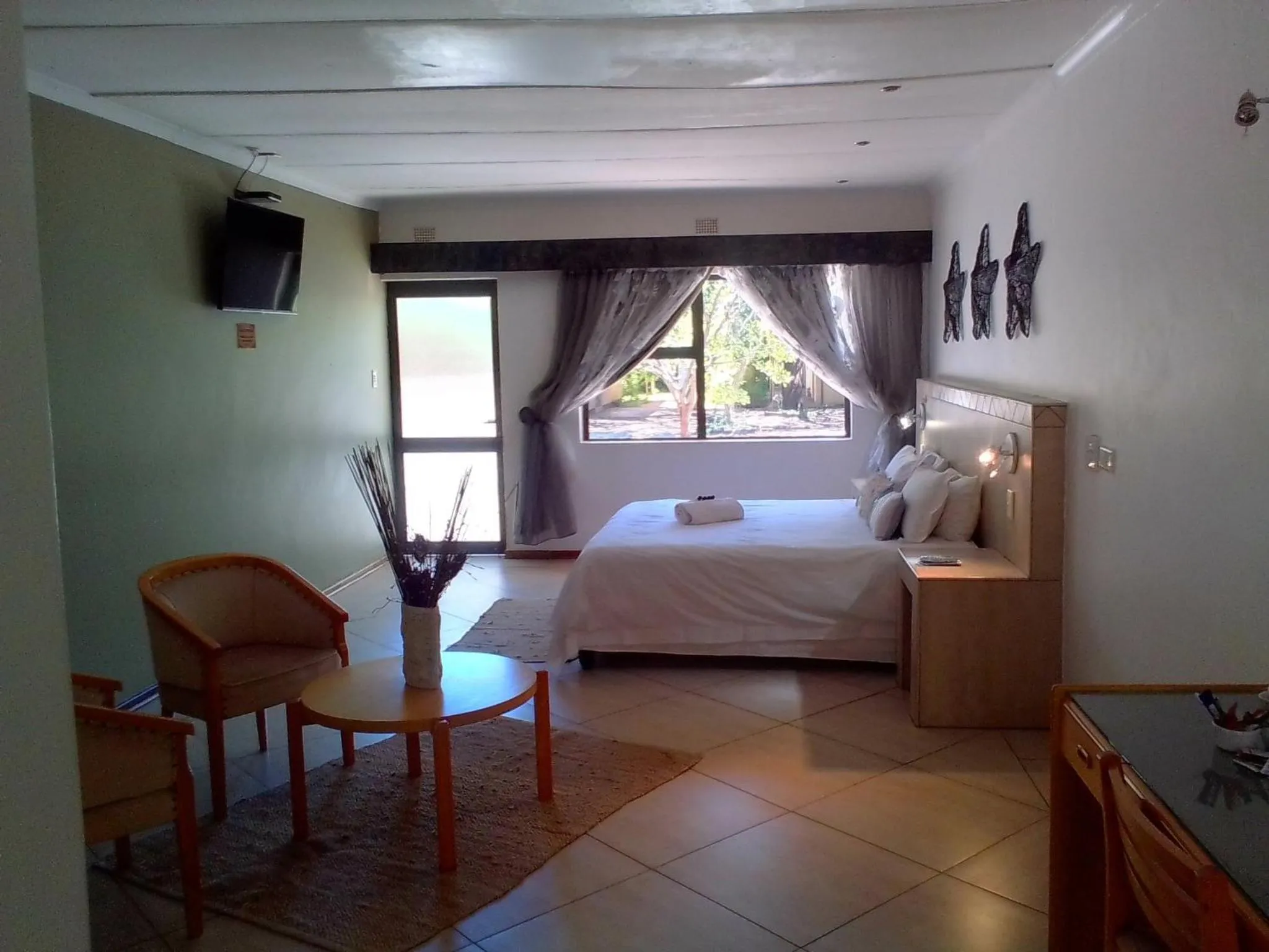 Bedroom, Bed in Kuruman Lodge