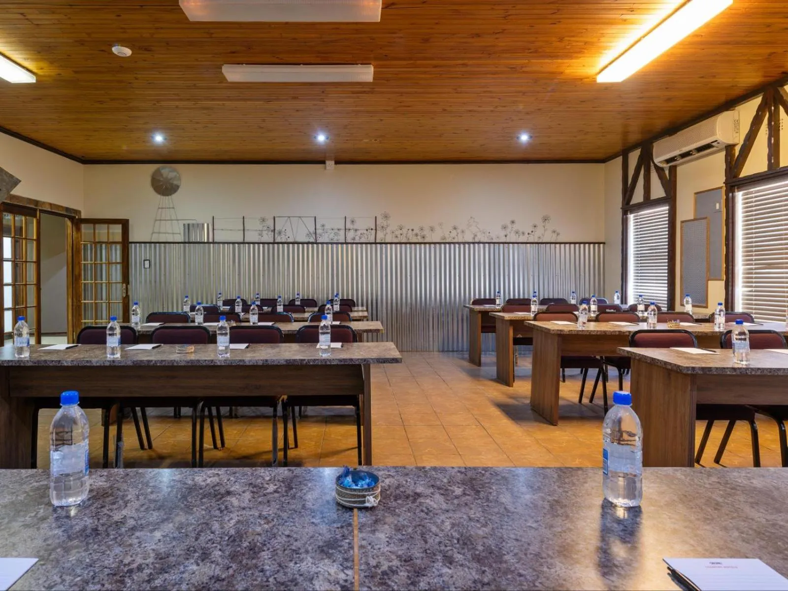 Business facilities in Kuruman Lodge