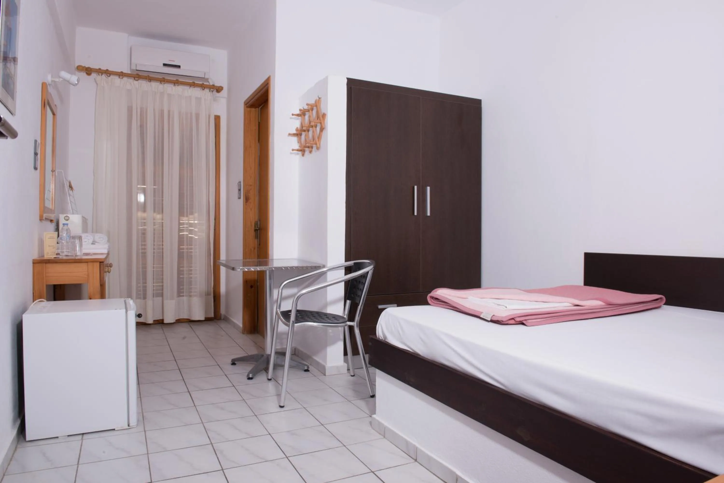 Photo of the whole room, Bed in Alexander Beach Hotel