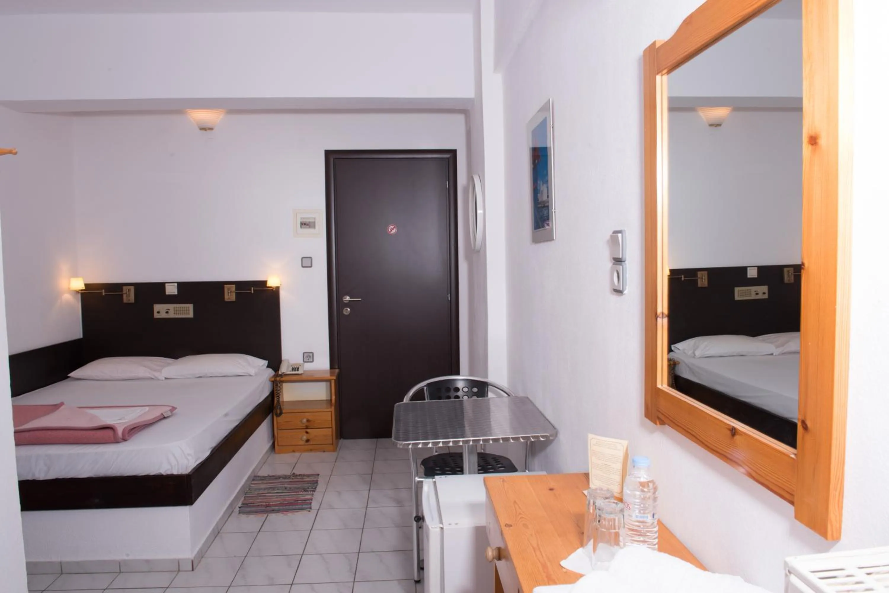 Property building, Bed in Alexander Beach Hotel