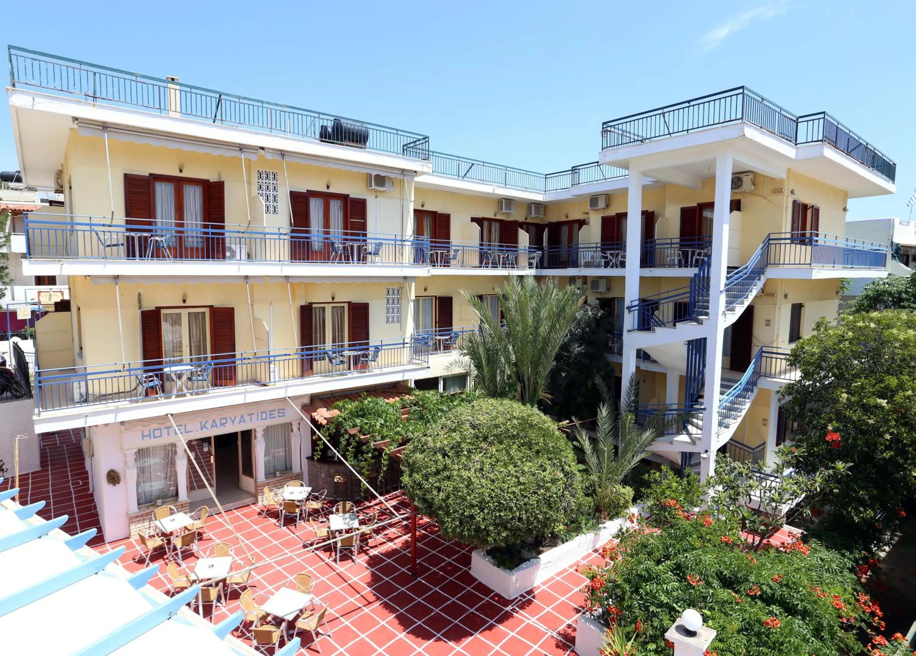 Hotel Karyatides