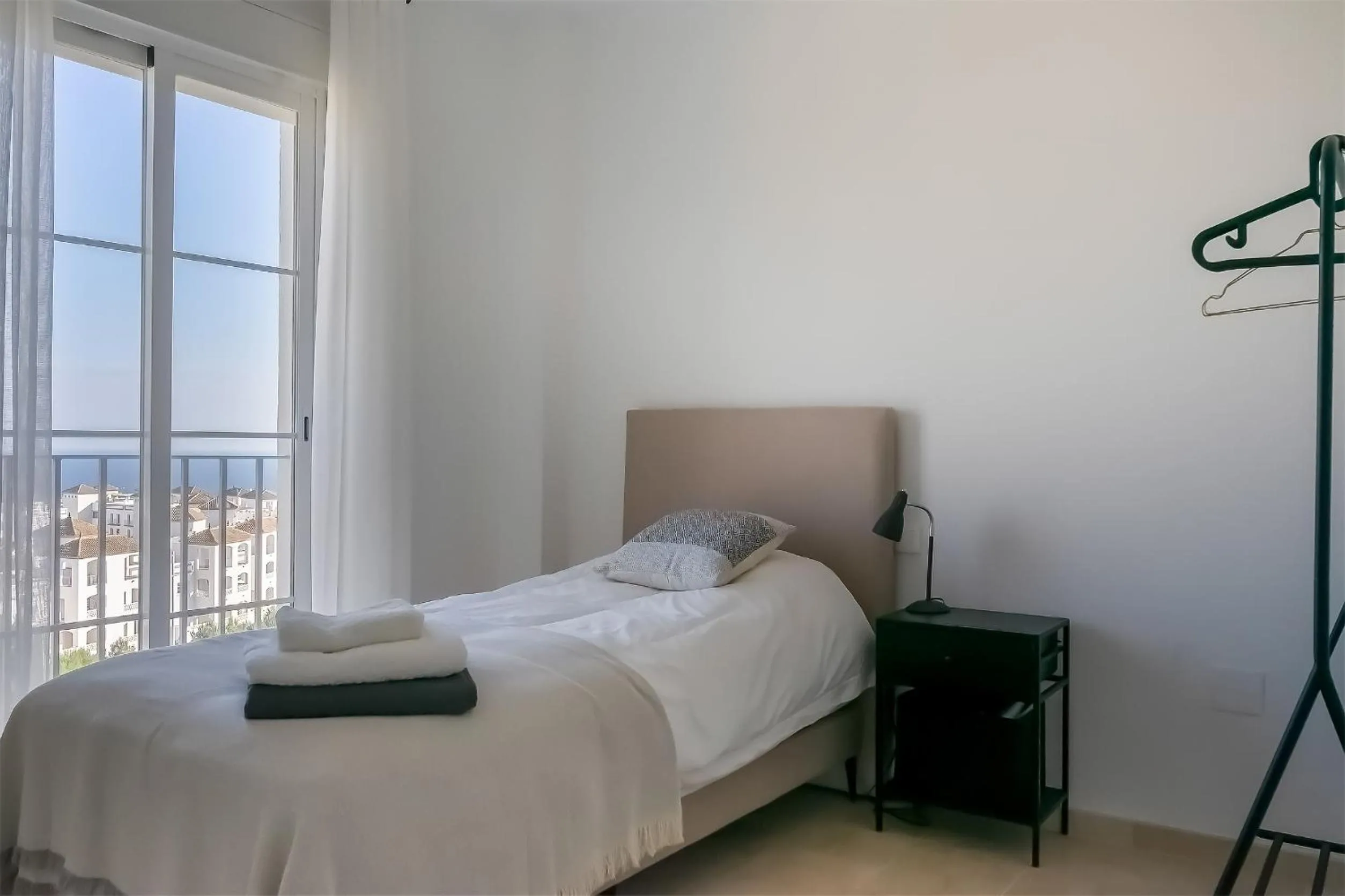 Bed in Apartment Manilva