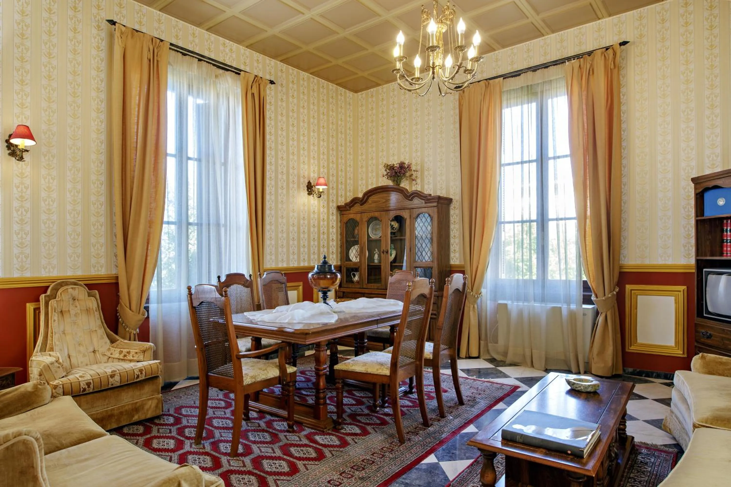 Library in Halepa Hotel