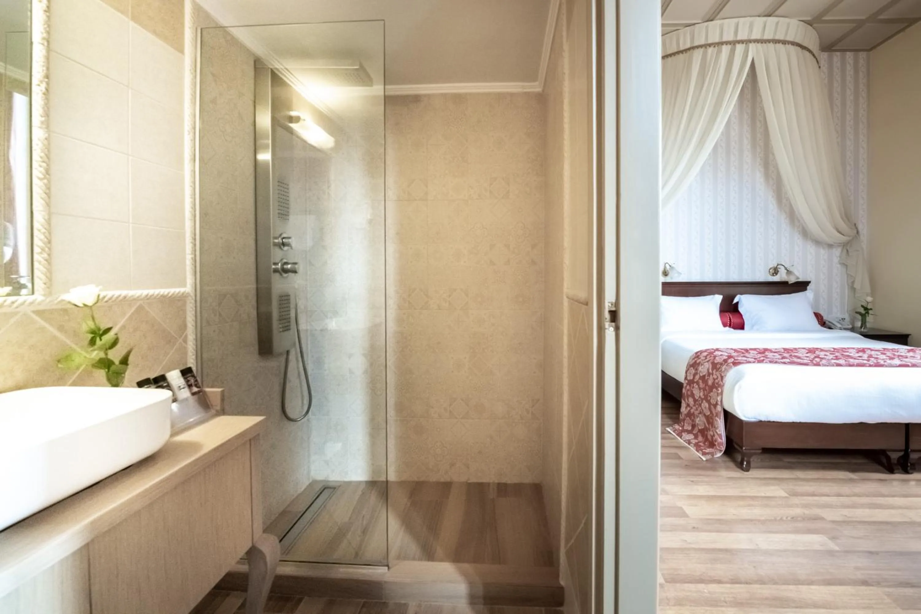 Bathroom, Bed in Halepa Hotel